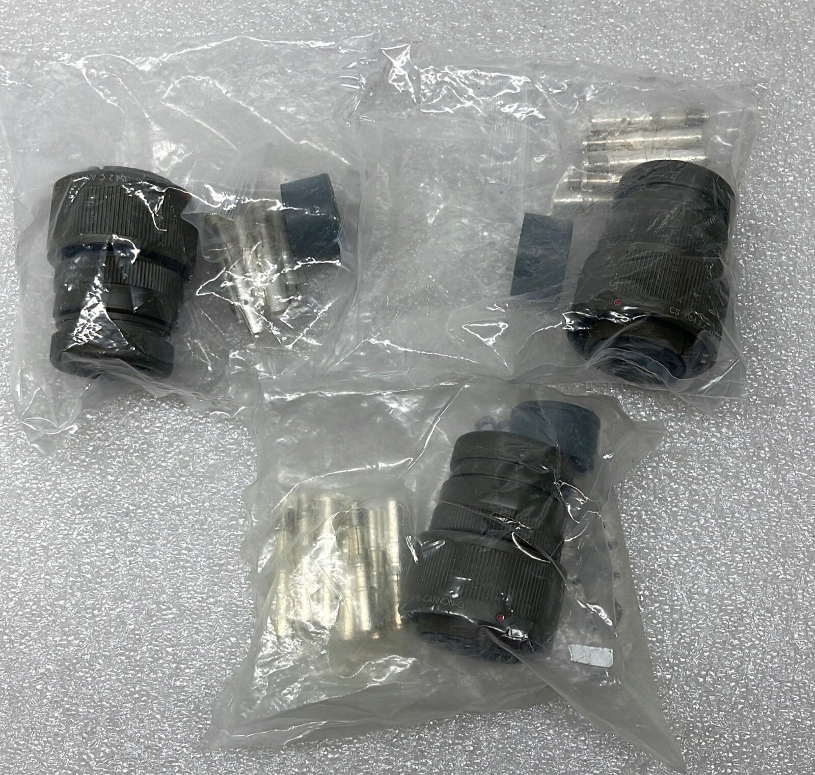 [LOT OF 3] NEW Sealed - ITT VG95234G-24-10SN Circular Plug Cable Connector