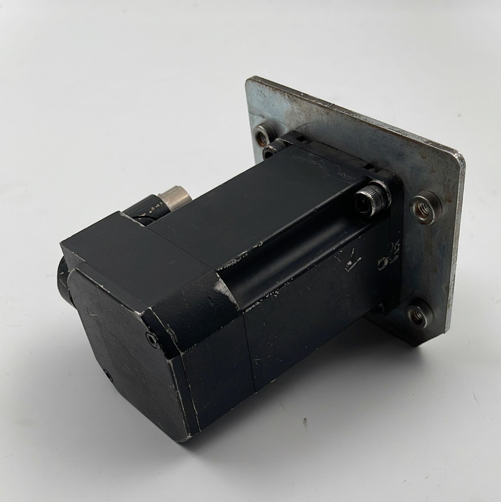 B&R Automation 8LVA23.R0030D027-0 Synchronous Servo Motor