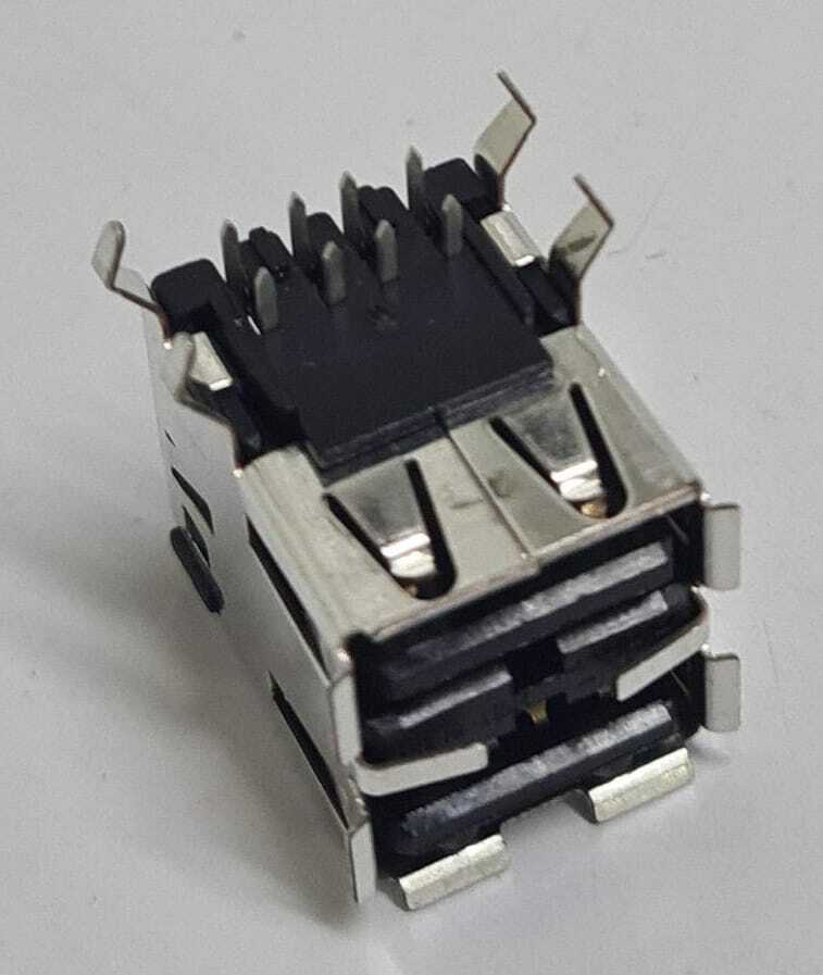 [LOT OF 144] NEW - AMP 5787745-2 8-Pin Dual USB 2.0 Port Receptacle Assembly