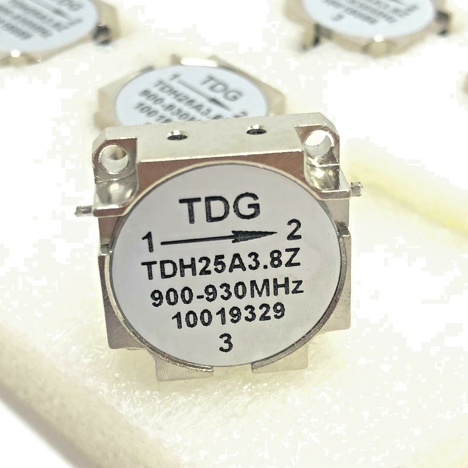3 Way RF Isolation TDG TDH25A3.8Z 900-930 Mhz 10019329  Wave guides
