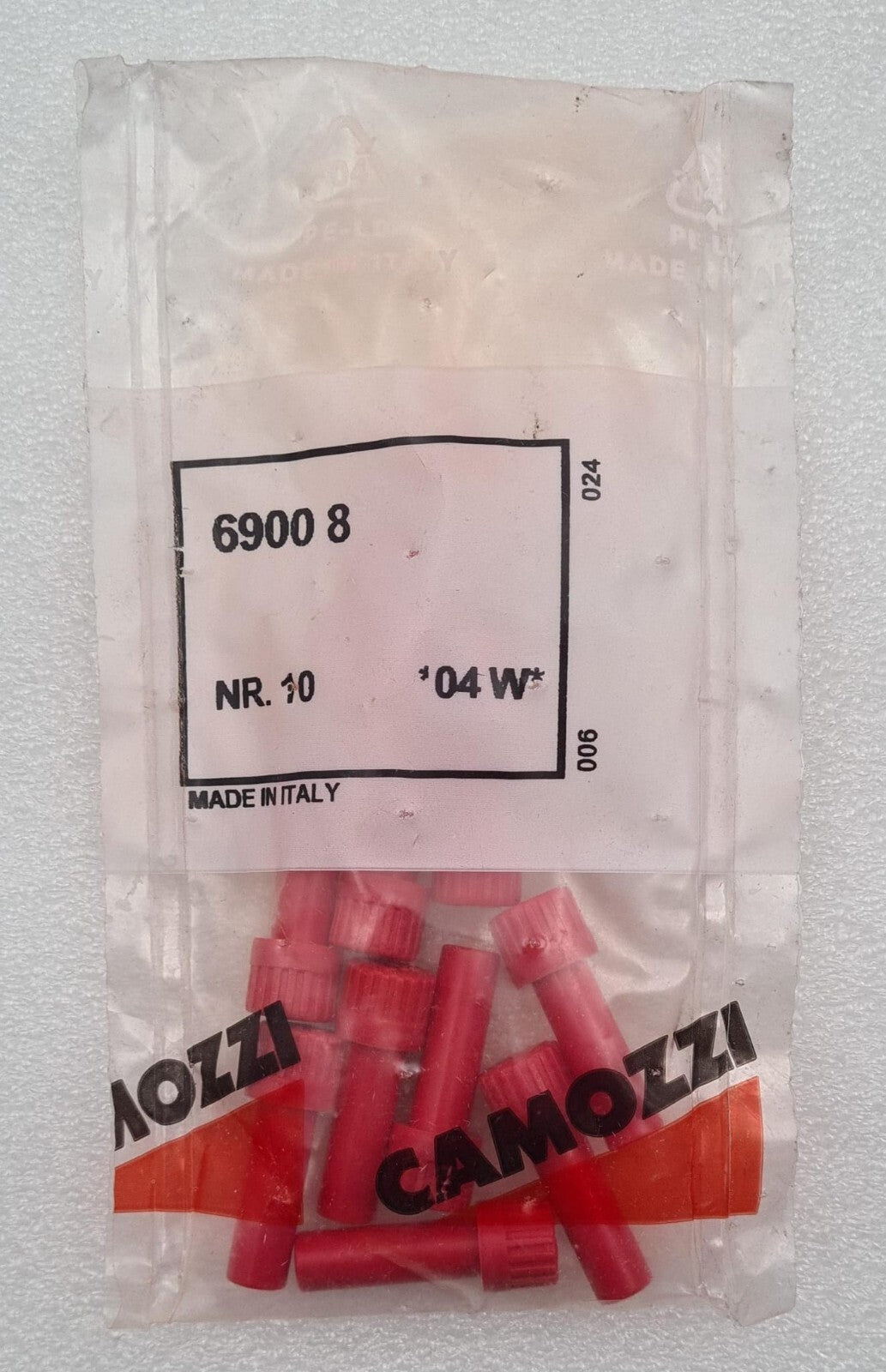 [LOT 130 PCS] NEW SEALED - CAMOZZI 6900 8 NR. 10 04W Male Plastic Push Lock Plug