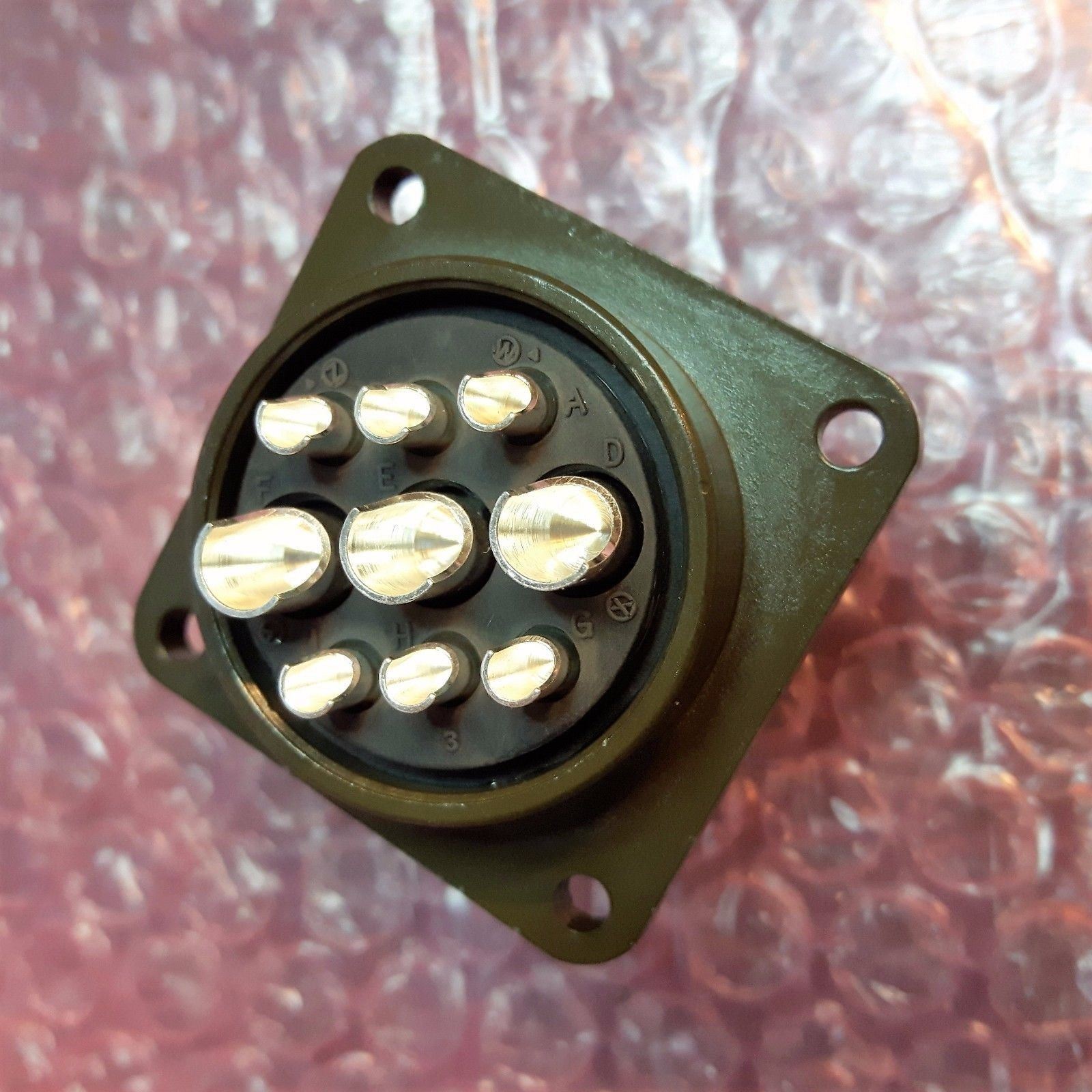 KUKDONG MS3102A 24-11PW Mil Spec 9 Pin Panel Mount Connector