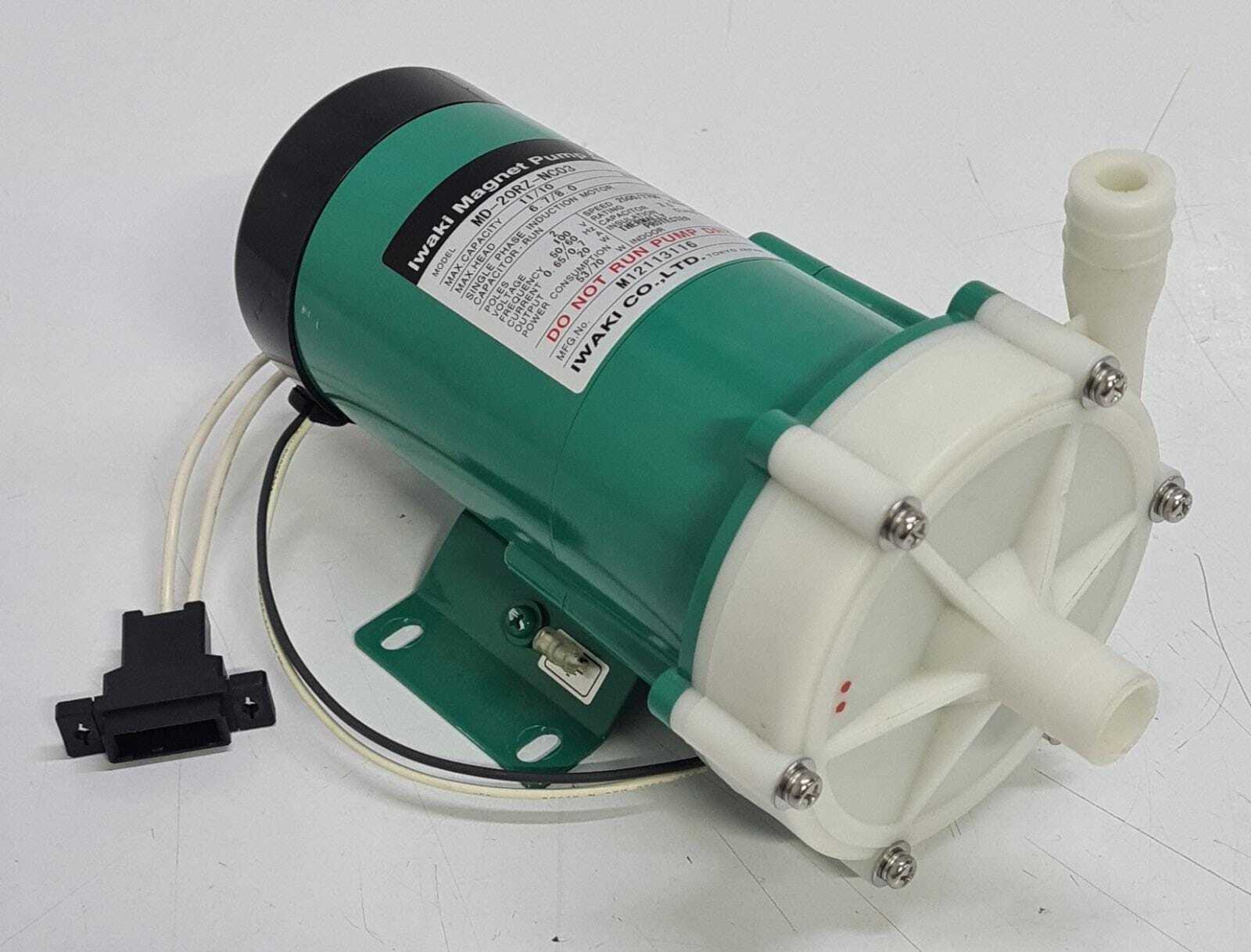 Iwaki Magnet Pump MD-20RZ-NC03 11/10 l/m 100V - Turquoise Color