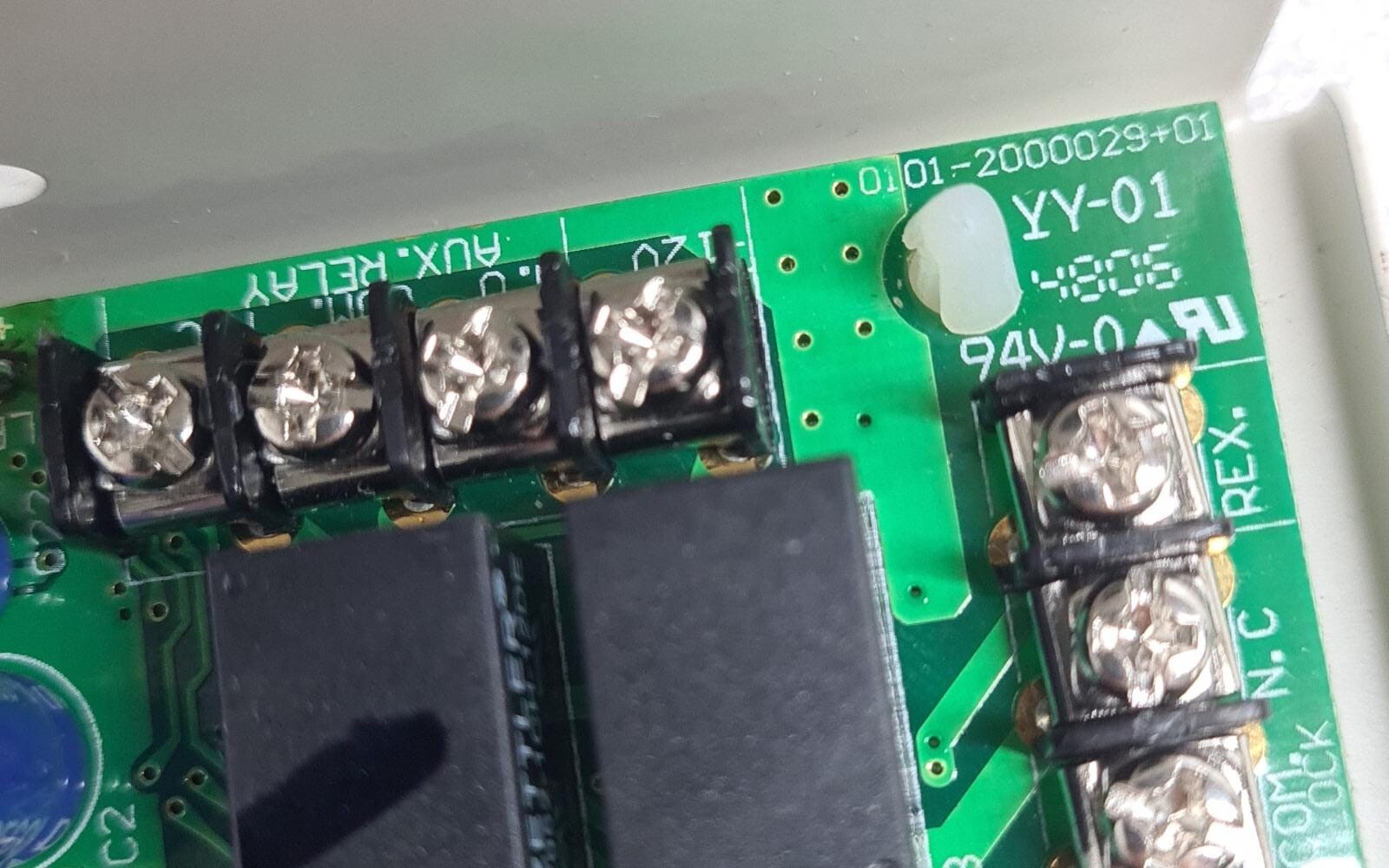 ROSSLARE SECURITY SERVANT PS-A25T Intelligent Dual-Relay Secured Power Supply
