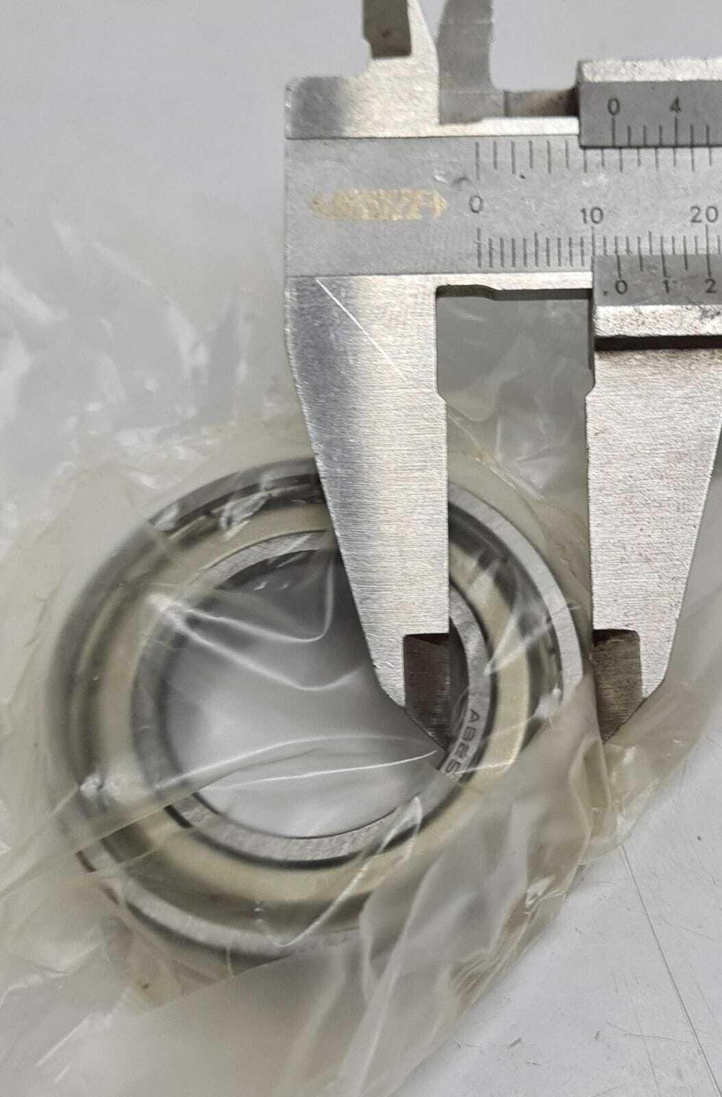 [LOT OF 4] NSK Bearings 6005ZZCM NS7S Metal Shields Deep Groove - NEW Sealed