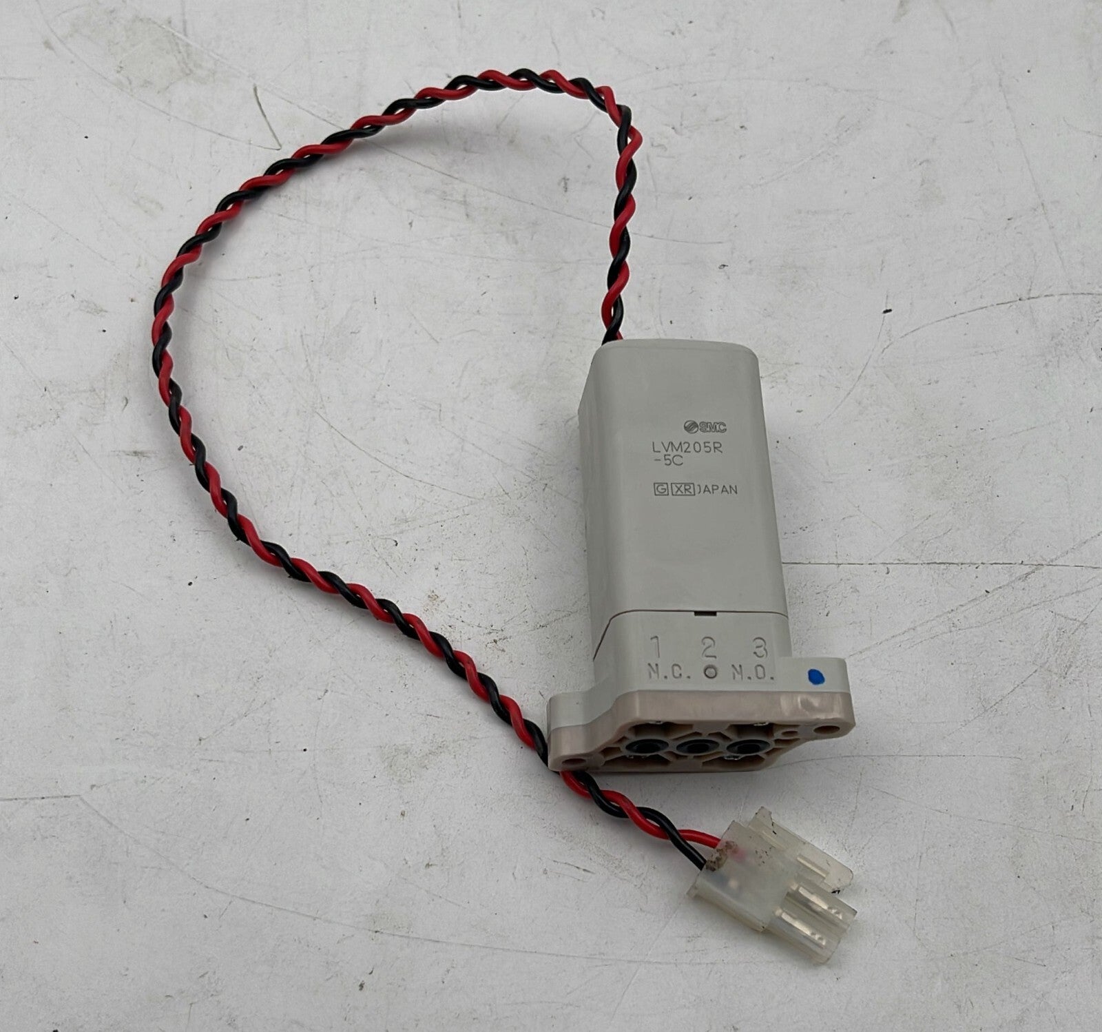 SMC LVM205R-5C Solenoid Valev 2/3