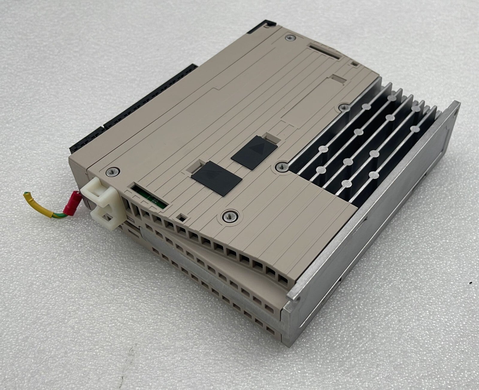 YASKAWA SERVOPACK SGDV-1R6A15A Servo Driver 200V