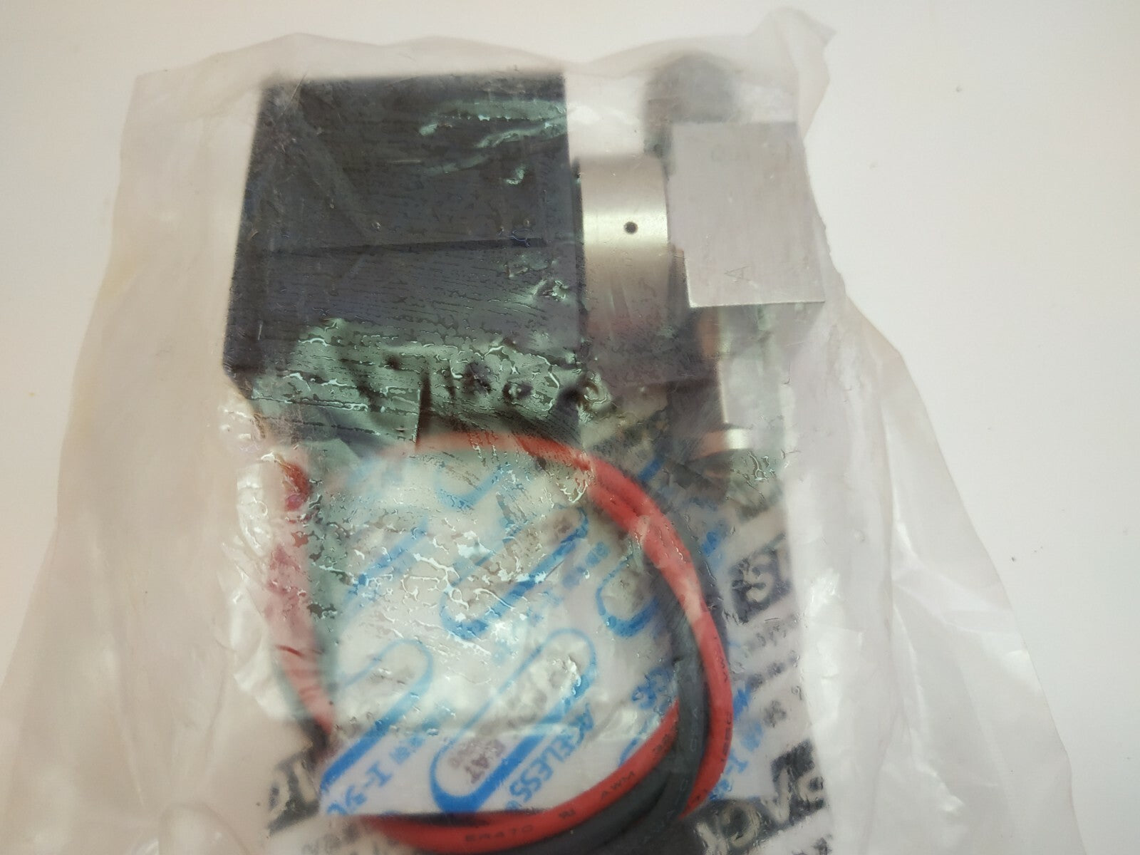 SMC XSA2-32S 5dl2 High Vacuum Solenoid Valve