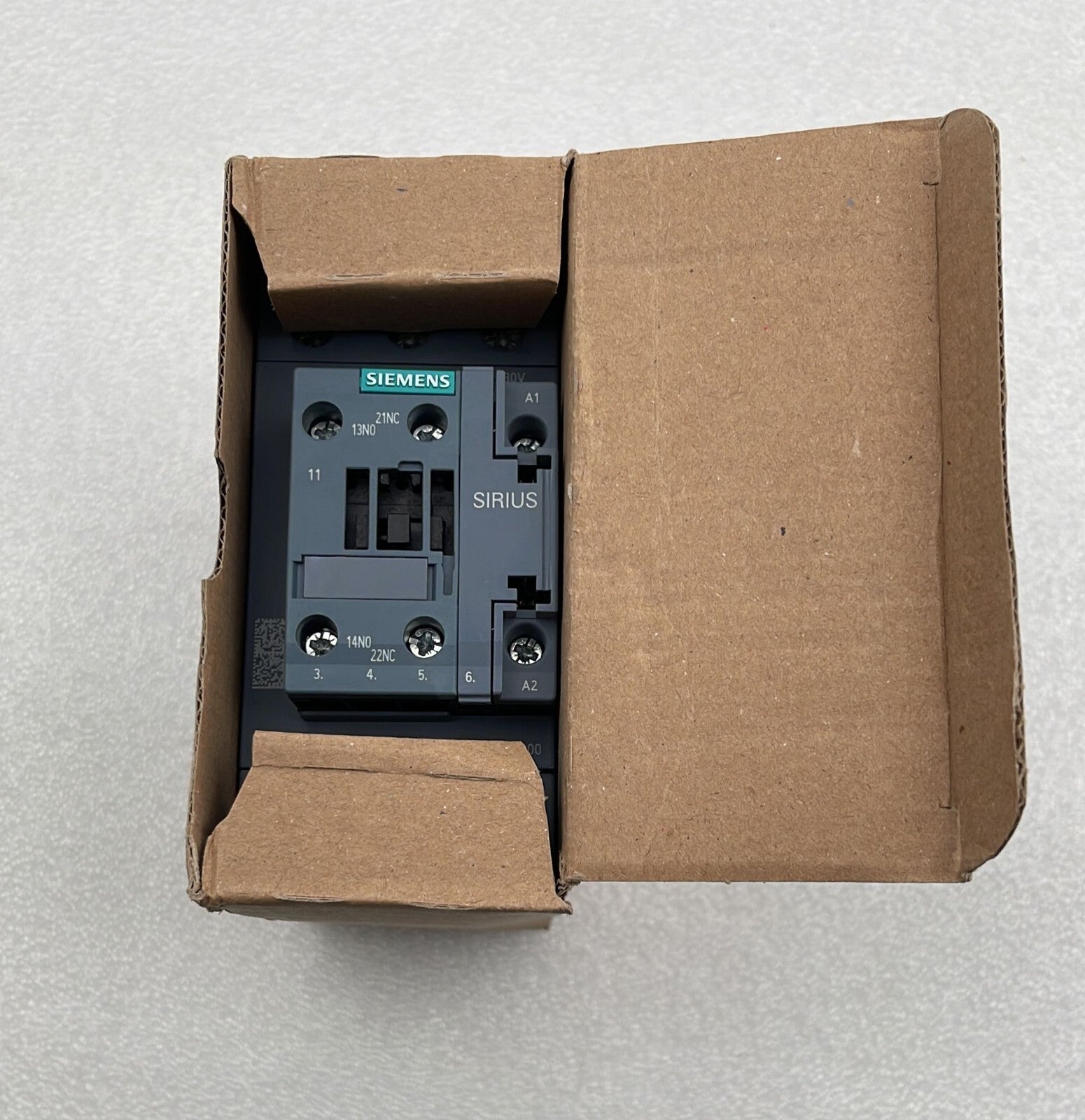 SIEMENS SIRIUS 3RT2037-1AP00 Relay Contactor 230V 50Hz