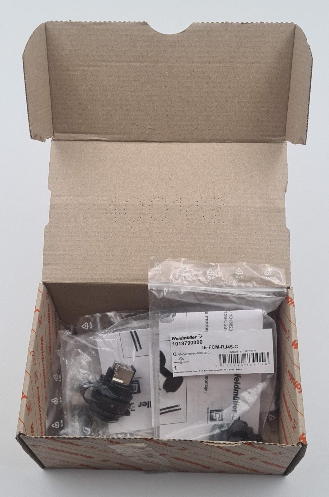[LOT OF 5] NEW - Weidmuller Coupler Converter IE-FCM-RJ45-C 1018790000