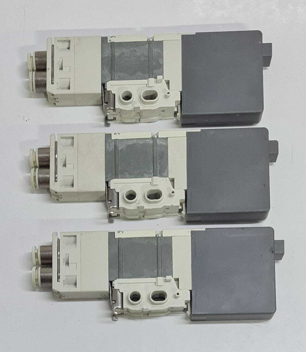 [LOT OF 2] SMC Solenoid Valve Manifold SQ1341-5LO1-C6-Q