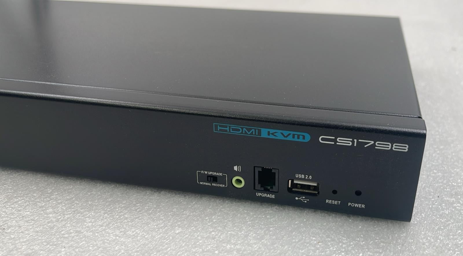 ATEN CS1798 HDMI and USB ports side view