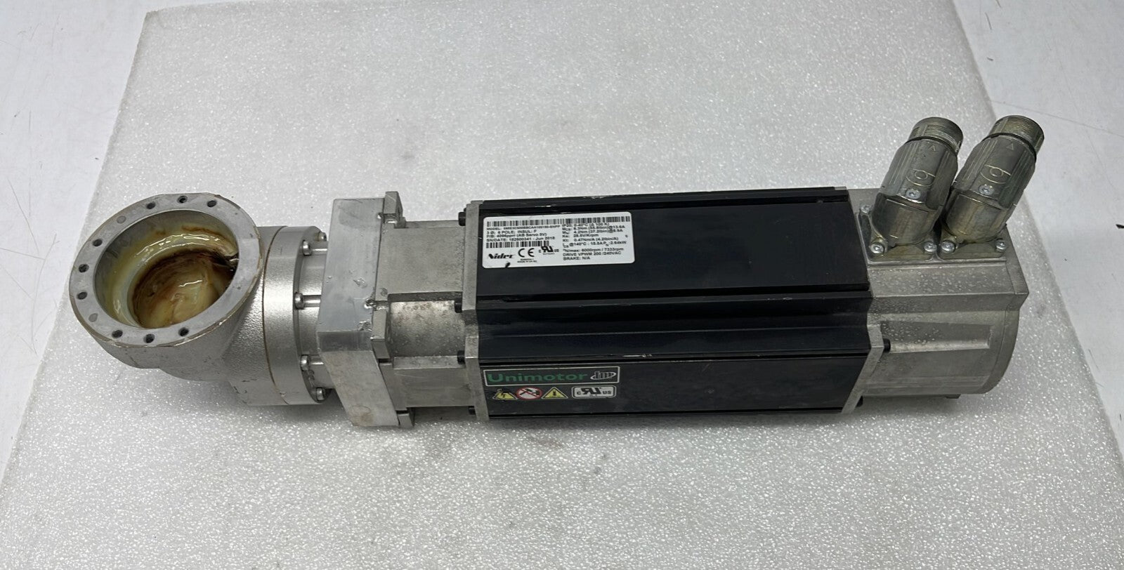 Nidec Servo Motor 095E3C600BBCAA100190-SNPP W/ EVL-090B-10-S6-19EB19