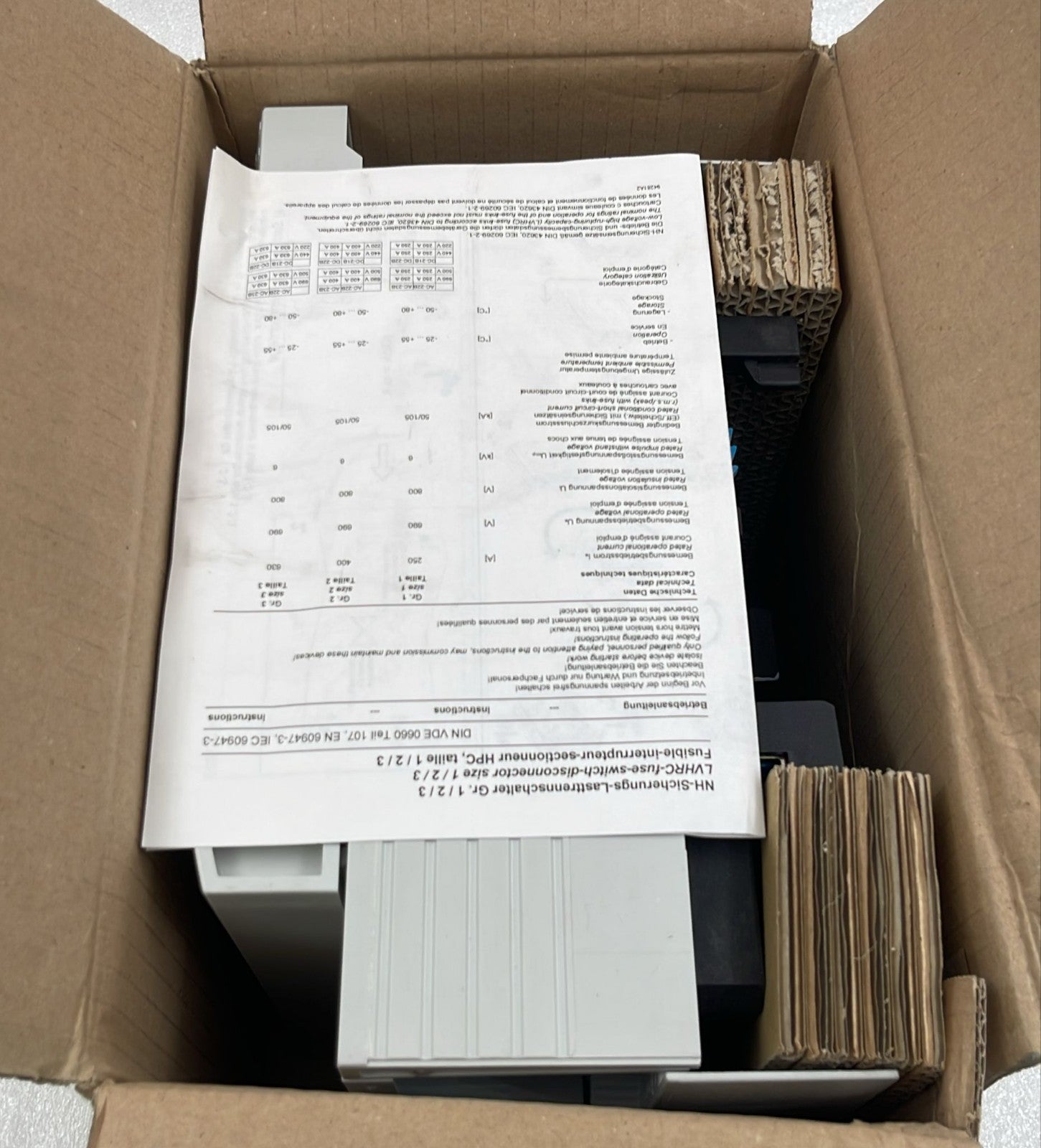 Wohner LTS-2 bus bar disconnect internal packaging