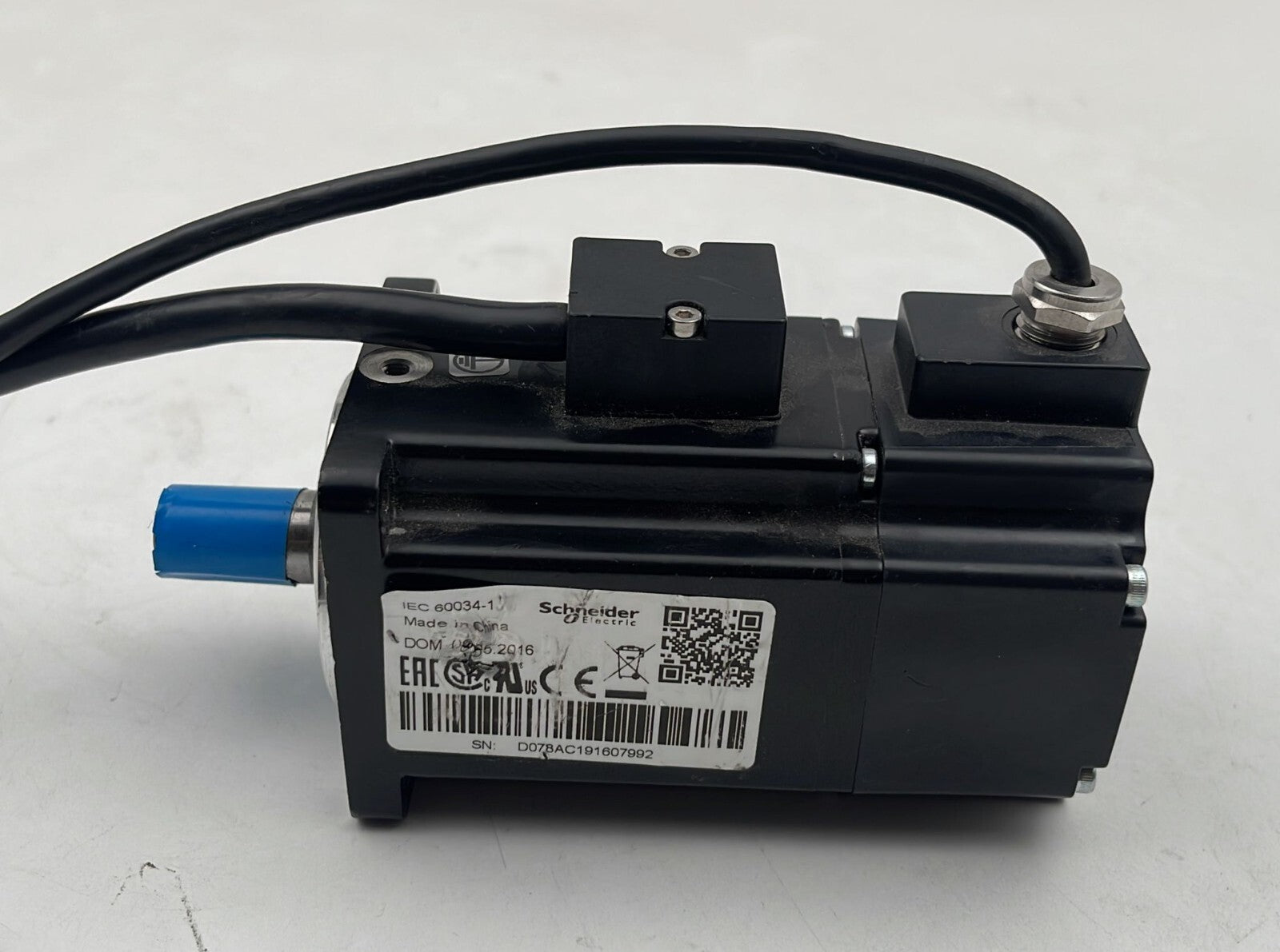 Schneider BCH2LD0233CA5C Servo Motor 230V