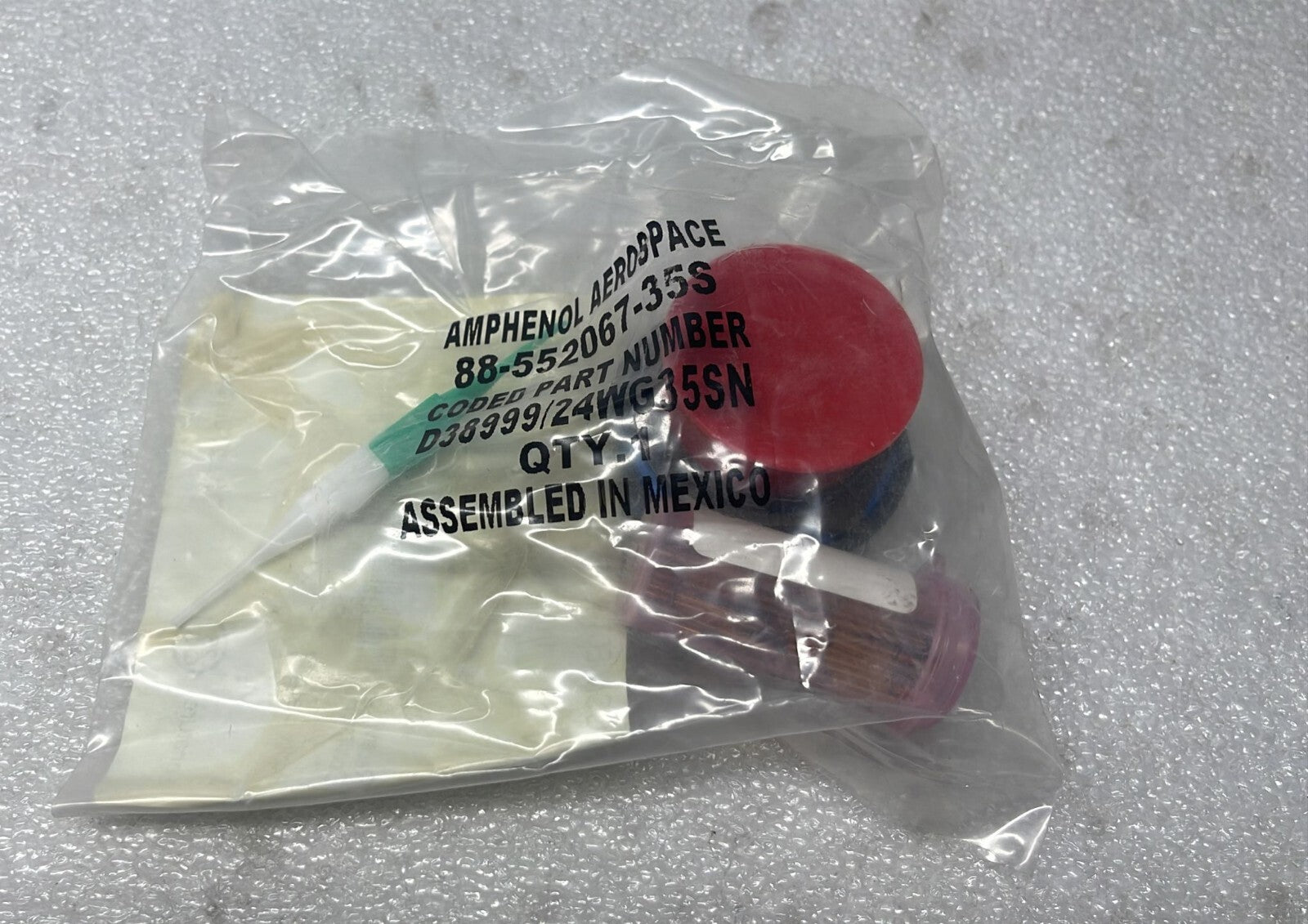 [LOT 3 PCS] NEW - AMPHENOL AEROSPACE D38999/24WG35SN Circular MIL Spec Connector