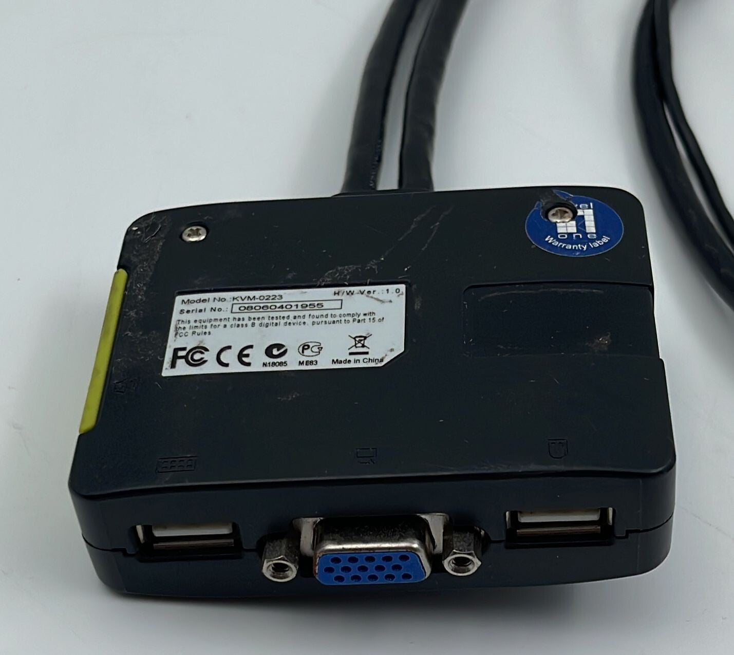 LEVELOne KVM-0223 2-Port USB KVM Switch