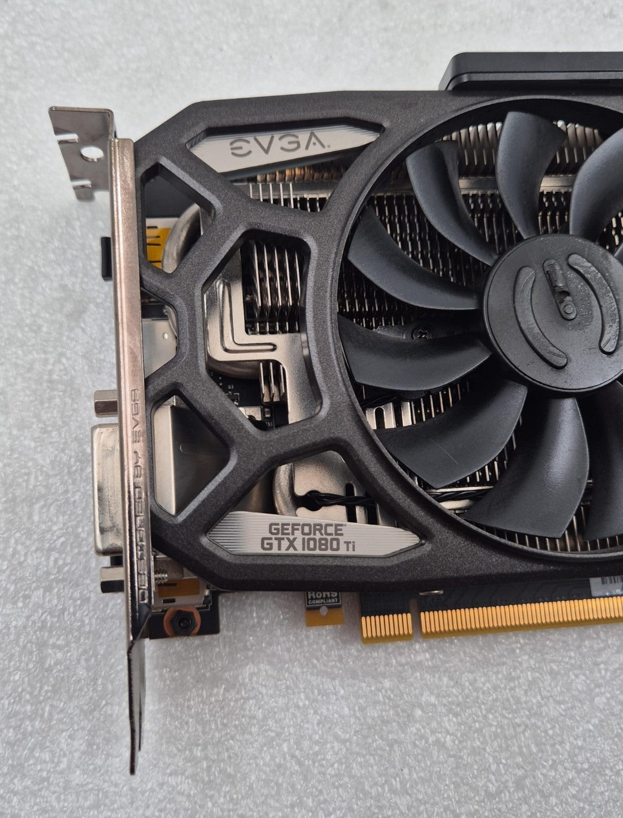 EVGA GEFORCE GTX 1080 Ti SC Black 11GB GDDR5X Graphics Card 11G-P4-6393-KR