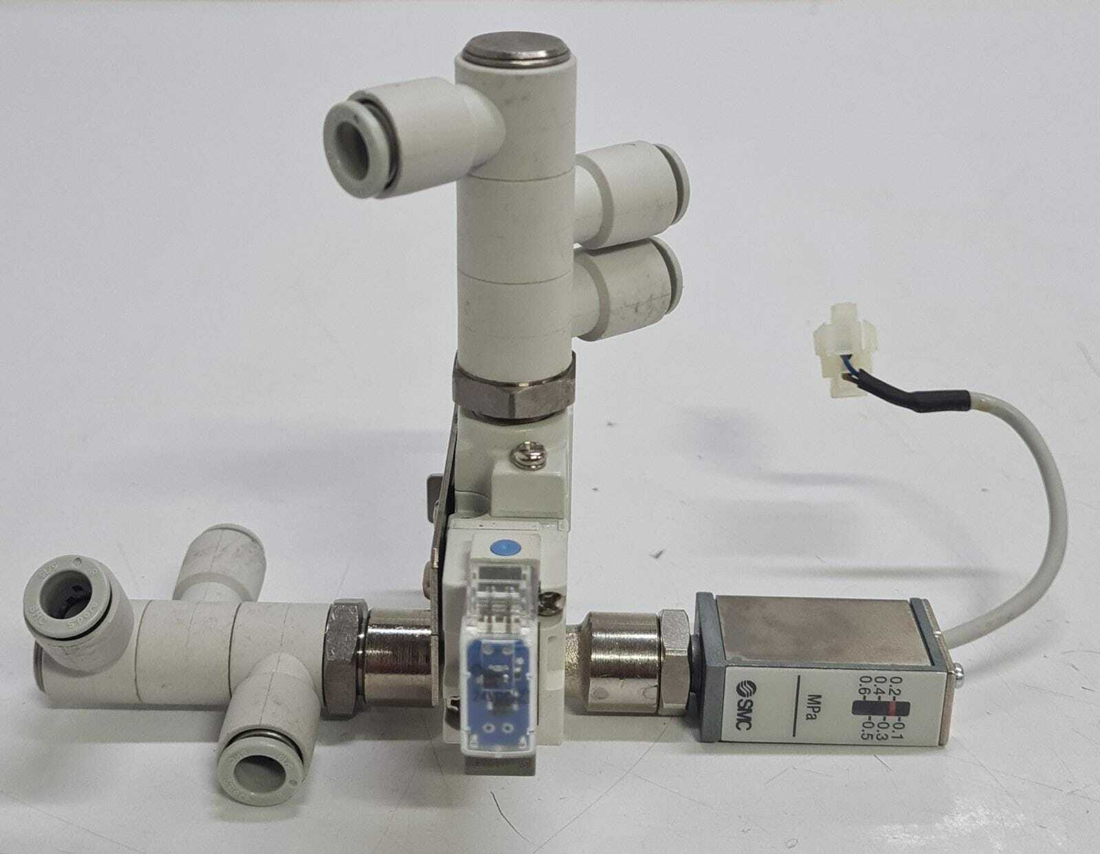 SMC IS10-01-6L PNEUMATIC PRESSURE SWITCH W/ SY7120-5MOZ-02F SOLENOID VALVE