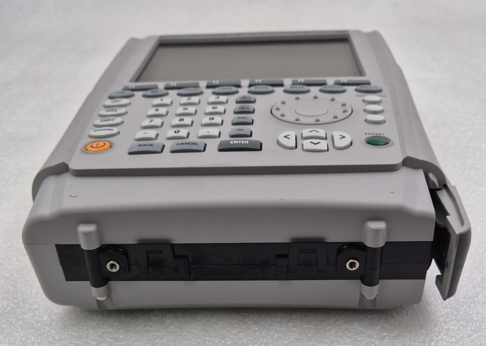 ROHDE & SCHWARZ R&S ZVH8 102452 Handheld Cable and Antenna Analyzer 100KHz-8GHz