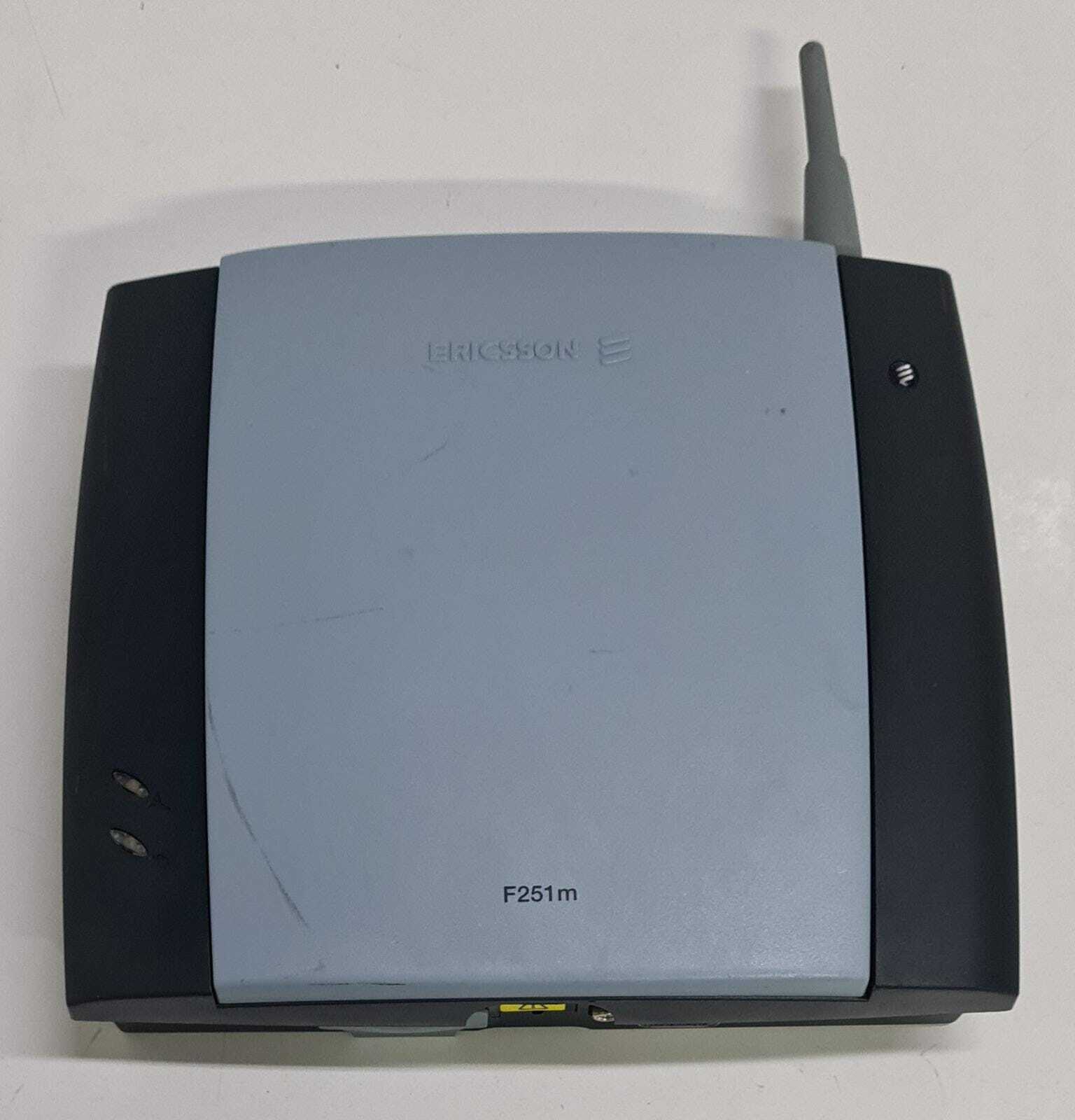 Ericsson F251m KRC 101 1442/0 R2D 0130101-BV 7.5V 0.8A W/ YUASA Battery