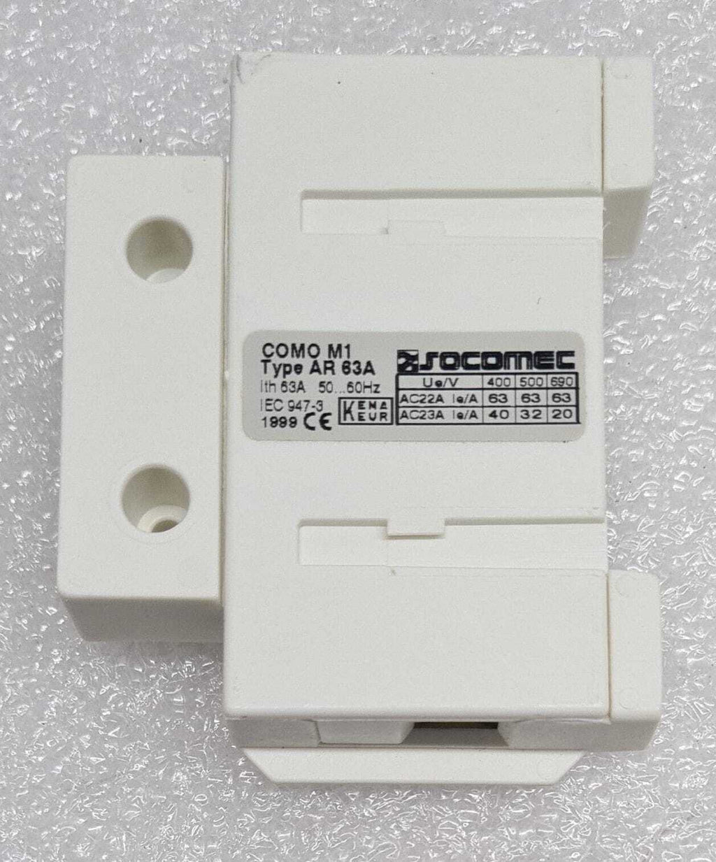 [LOT OF 4] SOCOMEC 24101005 MAIN POLE 63A FOR COMO M AR 1