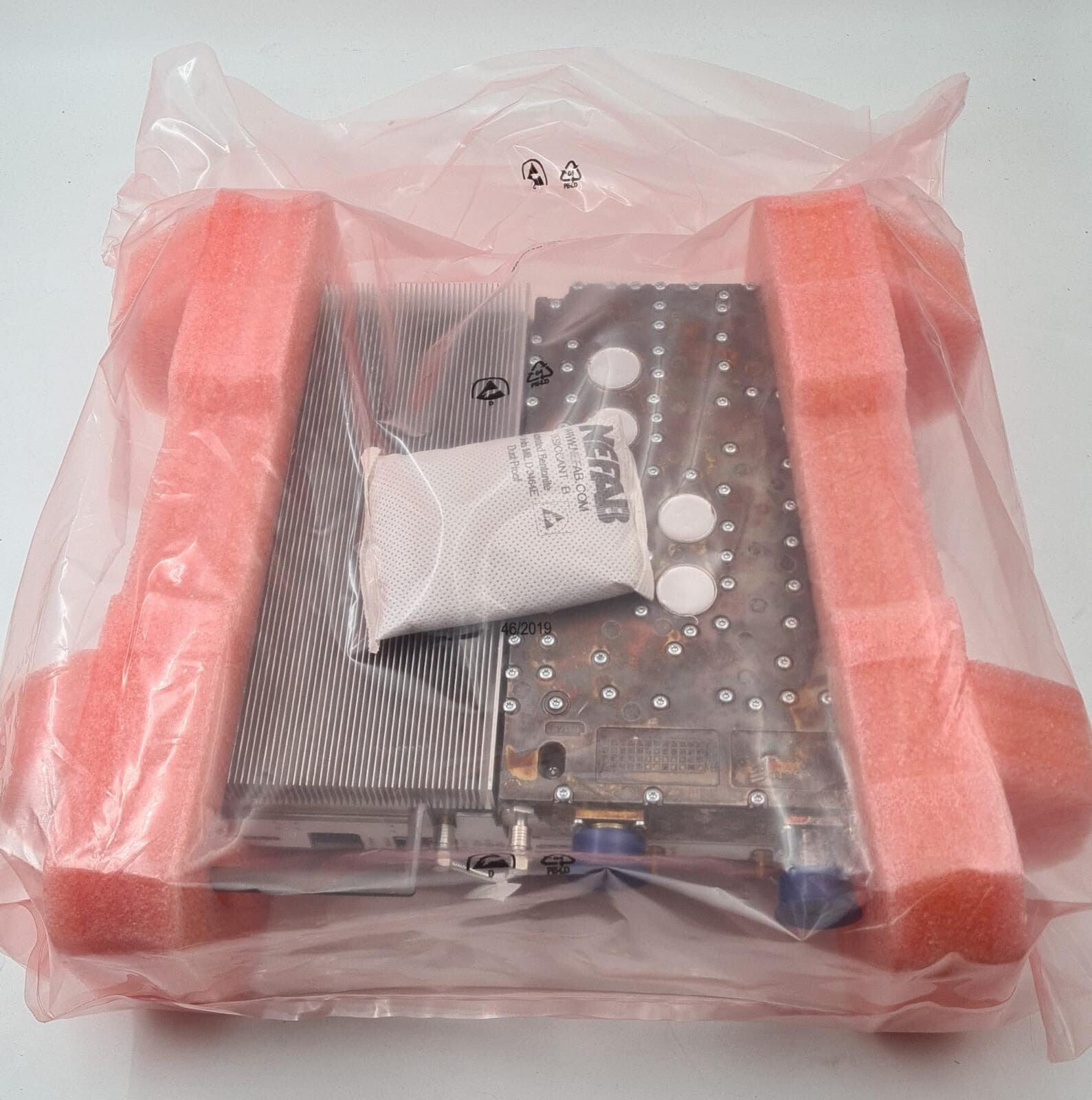 NEW - Ericsson Transceiver RUS Radio Unit KRC 118 75/1 R2C
