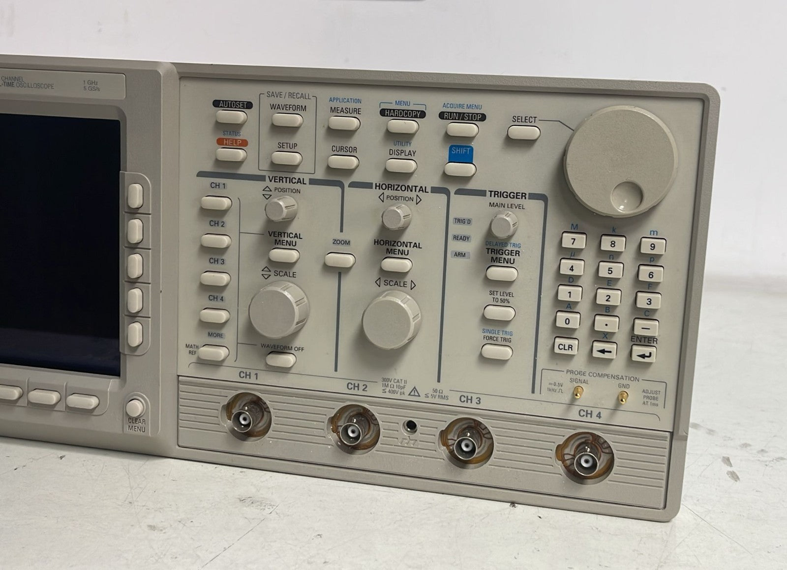 Tektronix TDS 684C Color Four Channel Digital Real-Time Oscilloscope 1-GHz 5GS/s