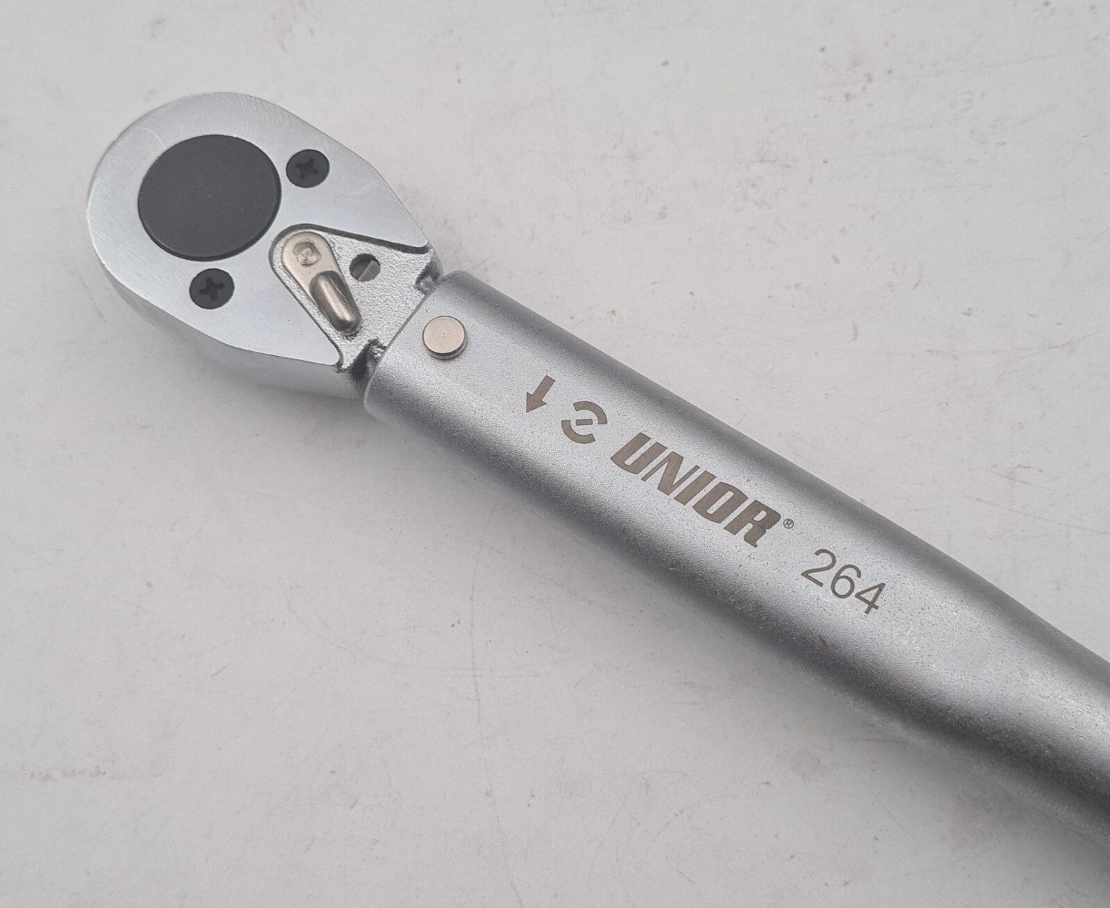 NEW - UNIOR 615486 264 Slipper Torque Wrench 5-110 Nm 3/8" Socket Tool