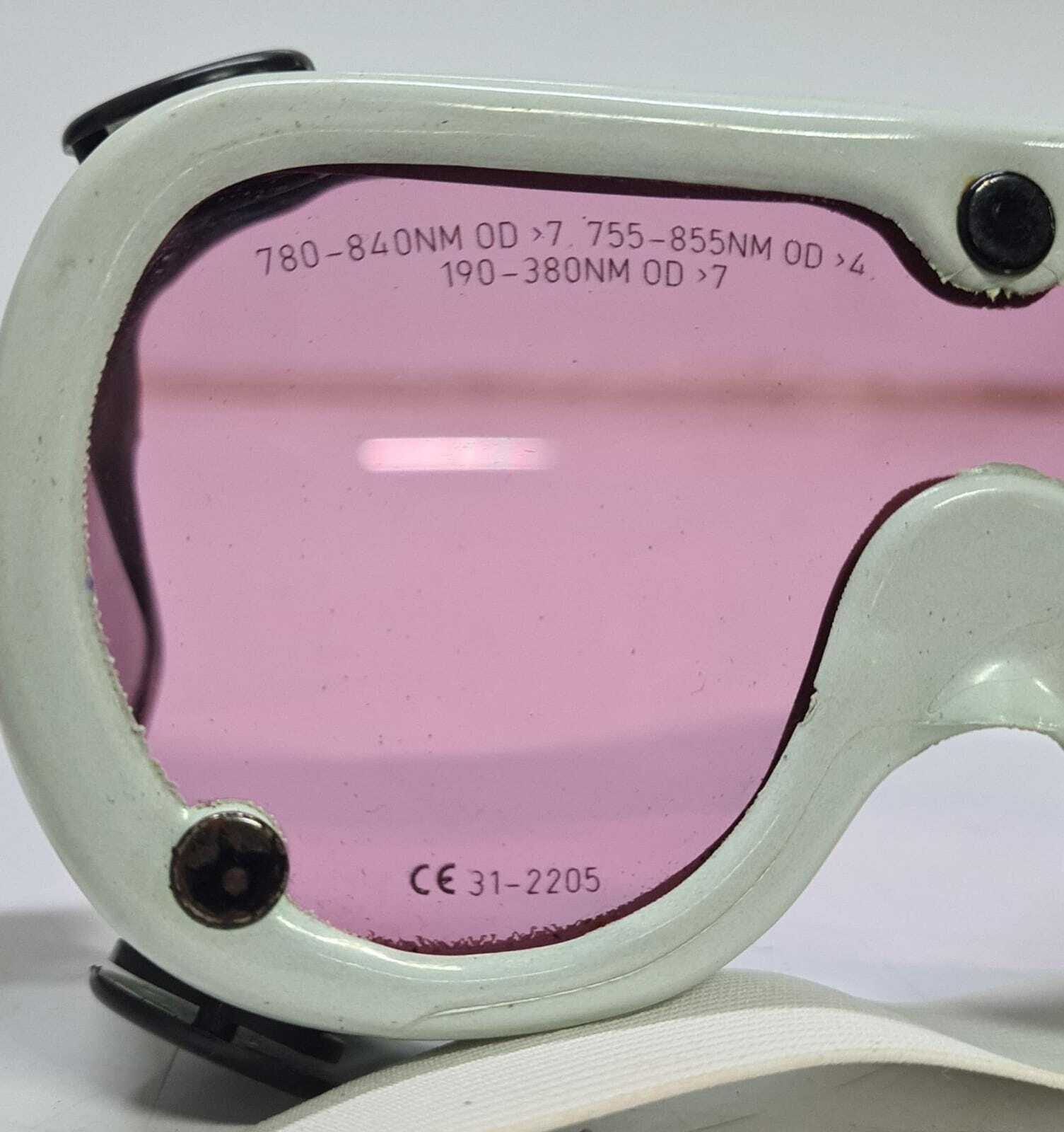 GPT Glendale IRIS Medical 810 LGF Laser Eye Protection Plastic Goggles W/ CASE
