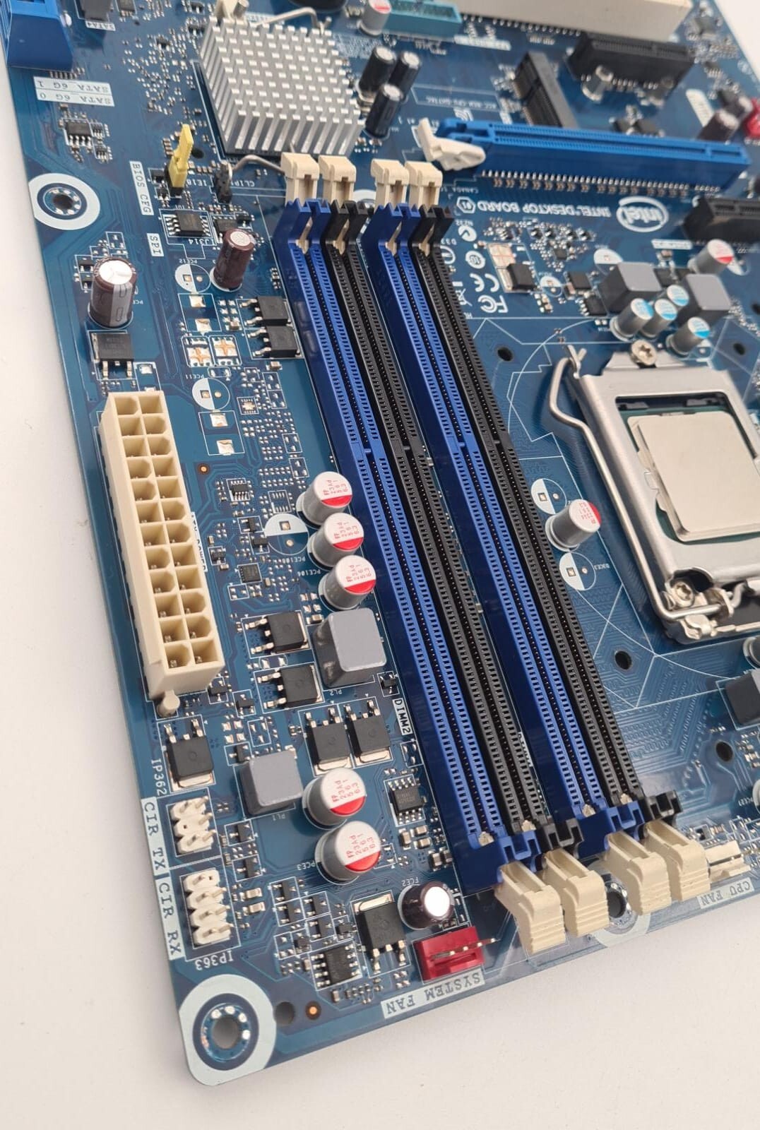 Intel Desktop Board DH77KC SOCKET AA G39641-400 I/O SHIELD W/  i7-3770