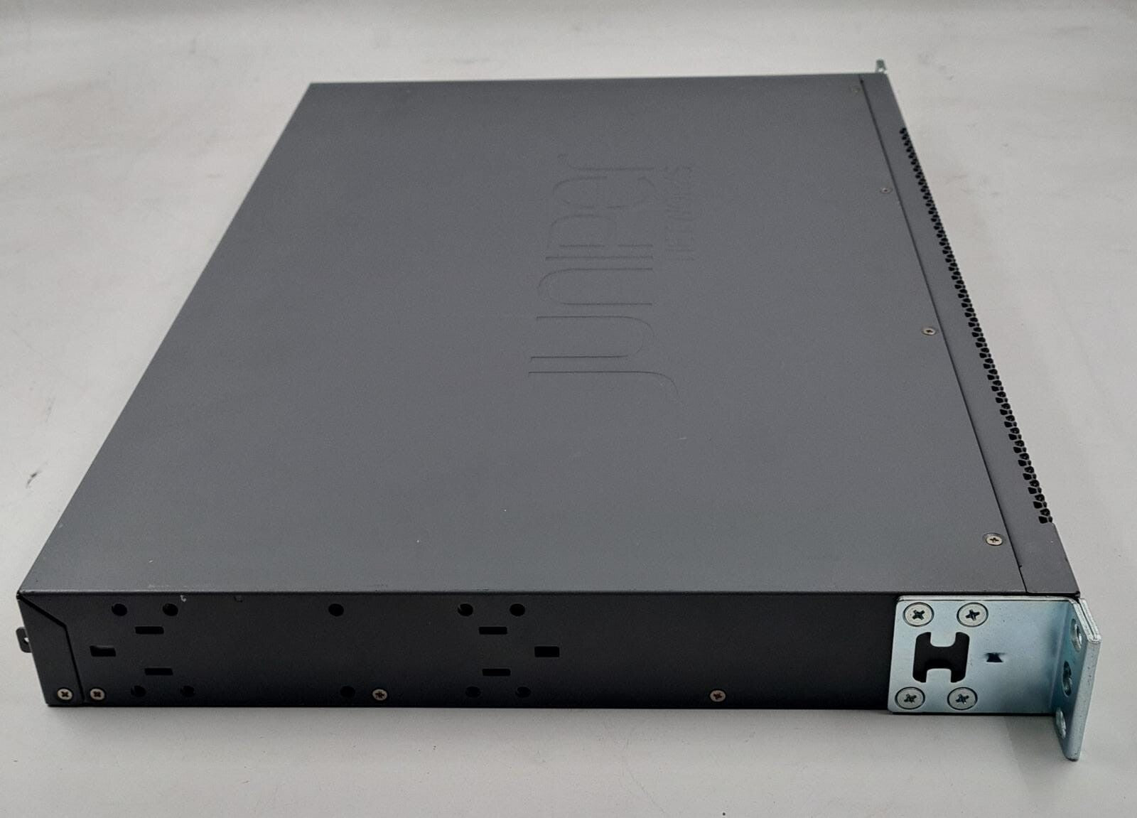 Juniper Networks EX3300 Series Ethernet Switch EX3300-24T 24-Port Gigabit BASE-T