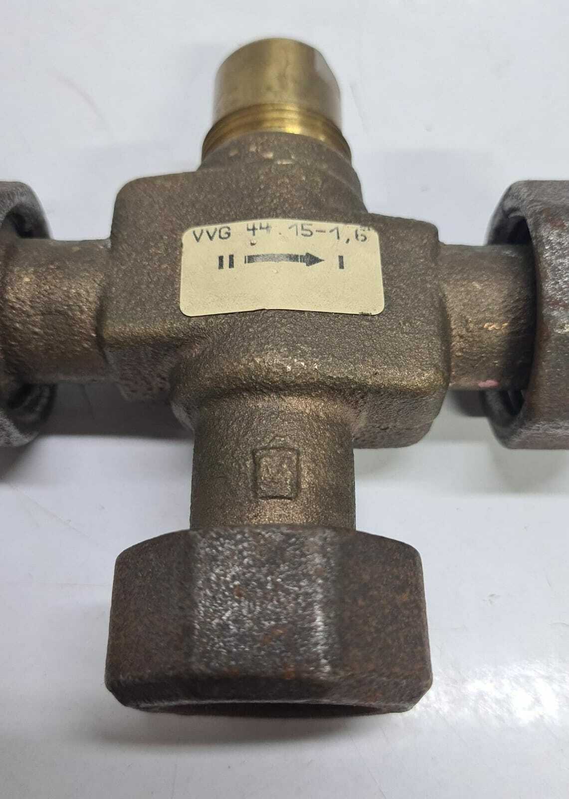 Siemens VVG44.15-1 2-Way Valve A-AB PN16 Rg5 Threaded Water Pipe Valve