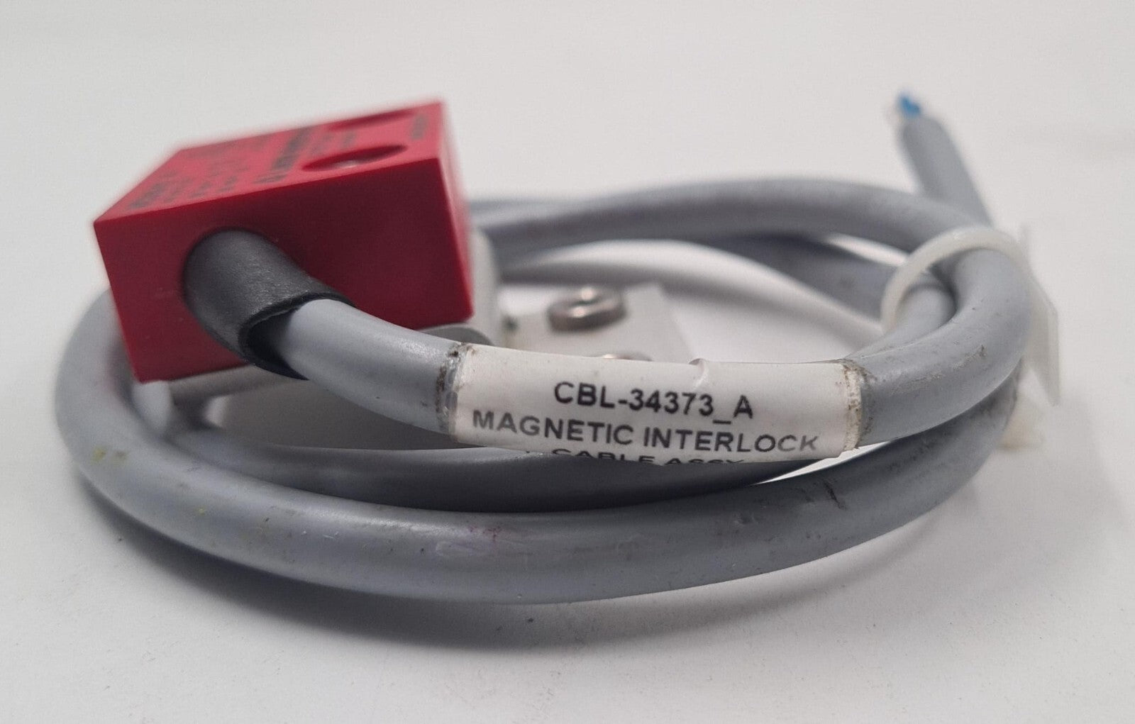 Leuze Electronic MC336-S2 Magnetic Interlock Sensor & MC336-S2-A Actuator