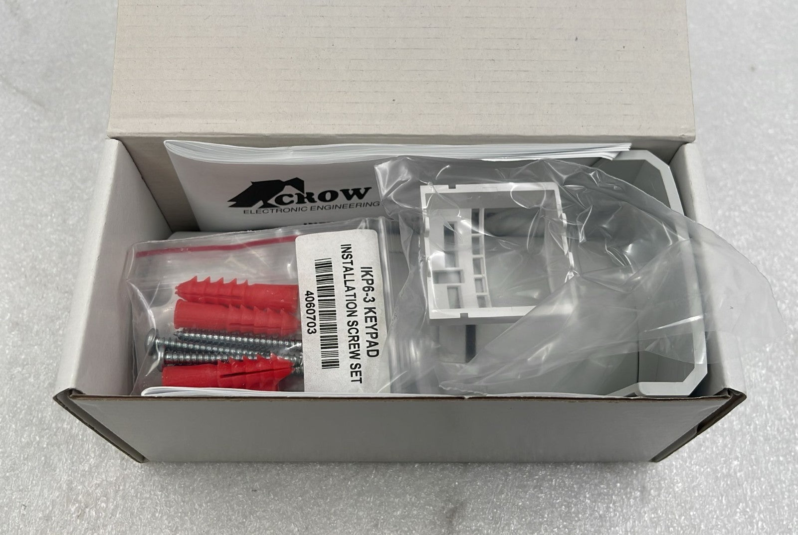 CROW EDS-2000 AM detector kit accessories in box