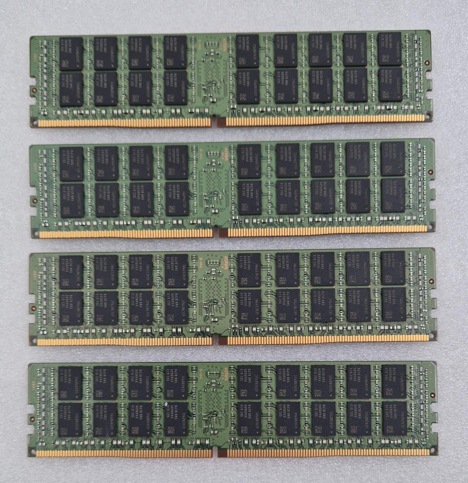 [LOT 4] Samsung DDR4 server memory modules rear contact view