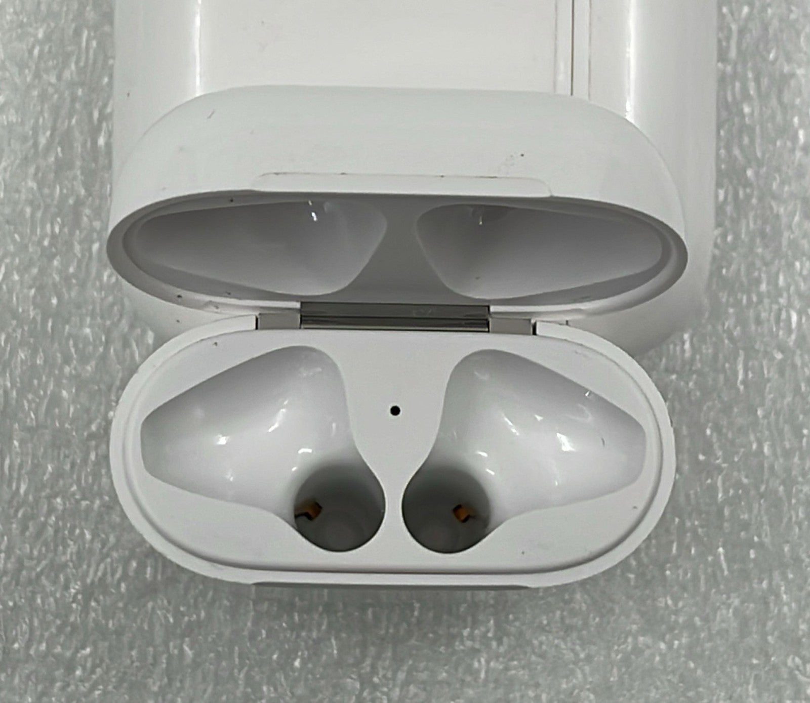 [LOT 22] OEM Apple AirPods Charging Case Replacement A1602 -Case Only **FOR PART