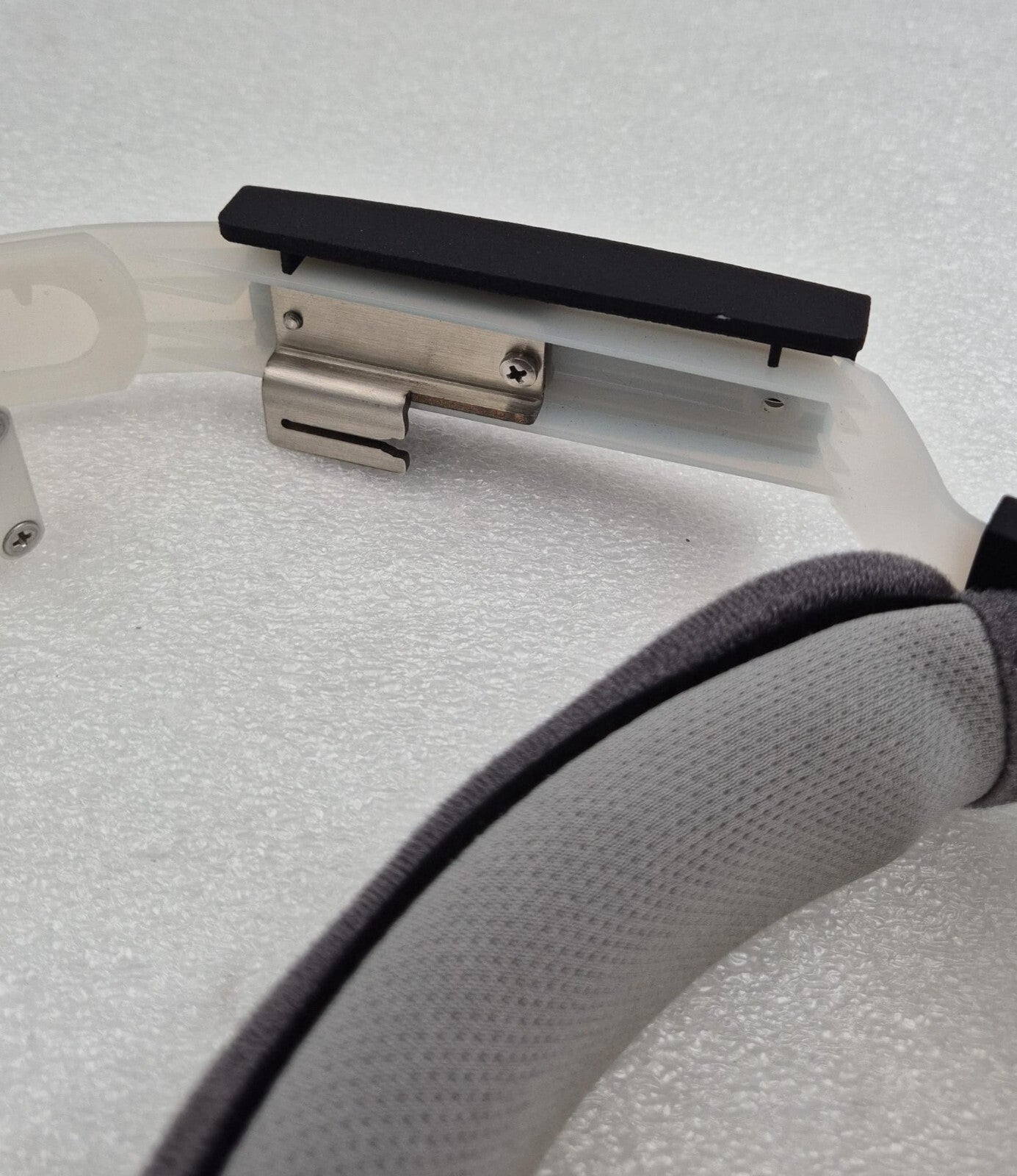 InMode Head Mounted Hands-Free Medical device Face size adjustment tool