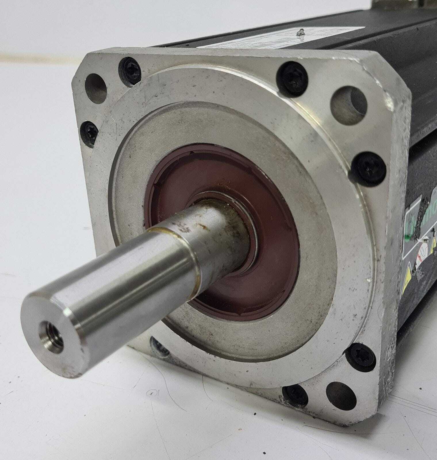 Emerson Control Techniques Unimotor 115UDD200XBFBA130240 Servo Motor 3480283