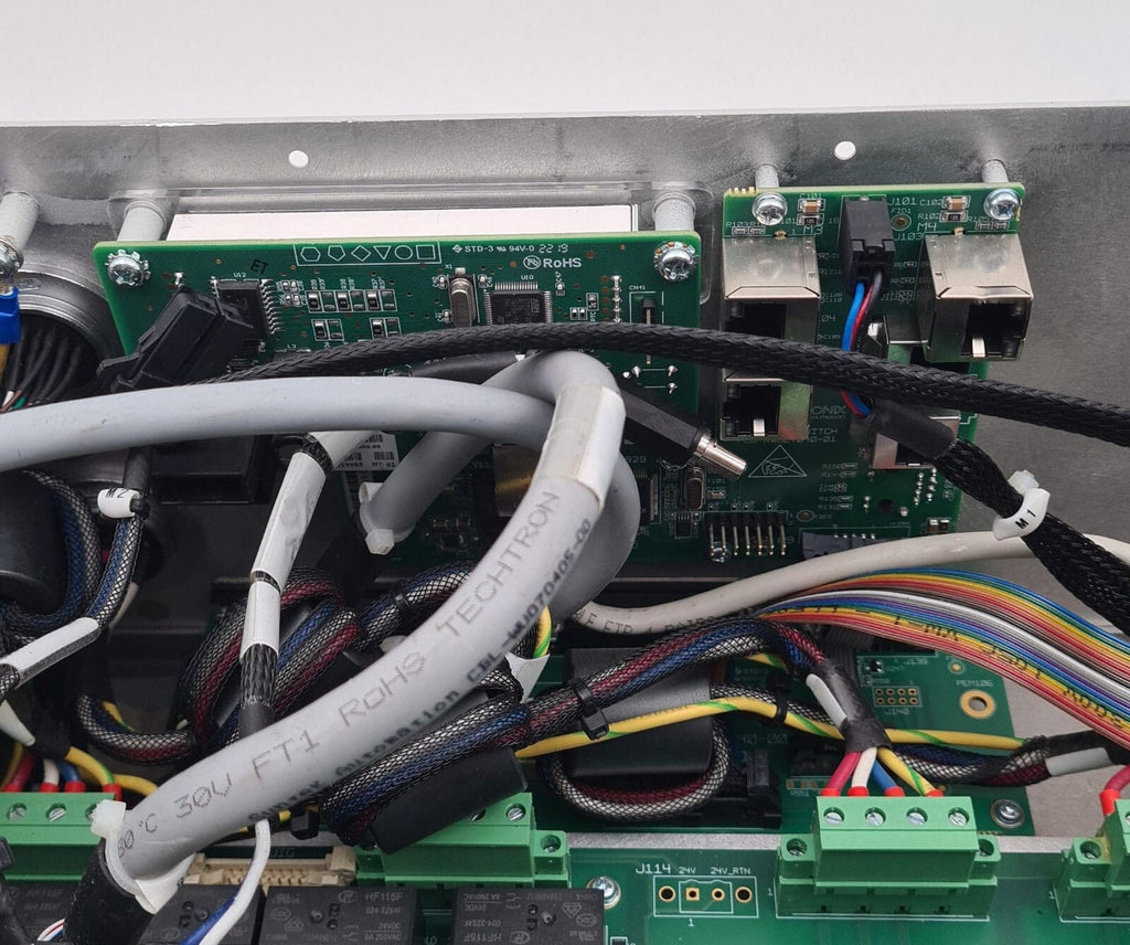 KUKA KR6 ROBOT CONTROLLER PRDrWU007TEC0400z-01 / SERVOTRONIX POWER **AS-IS**