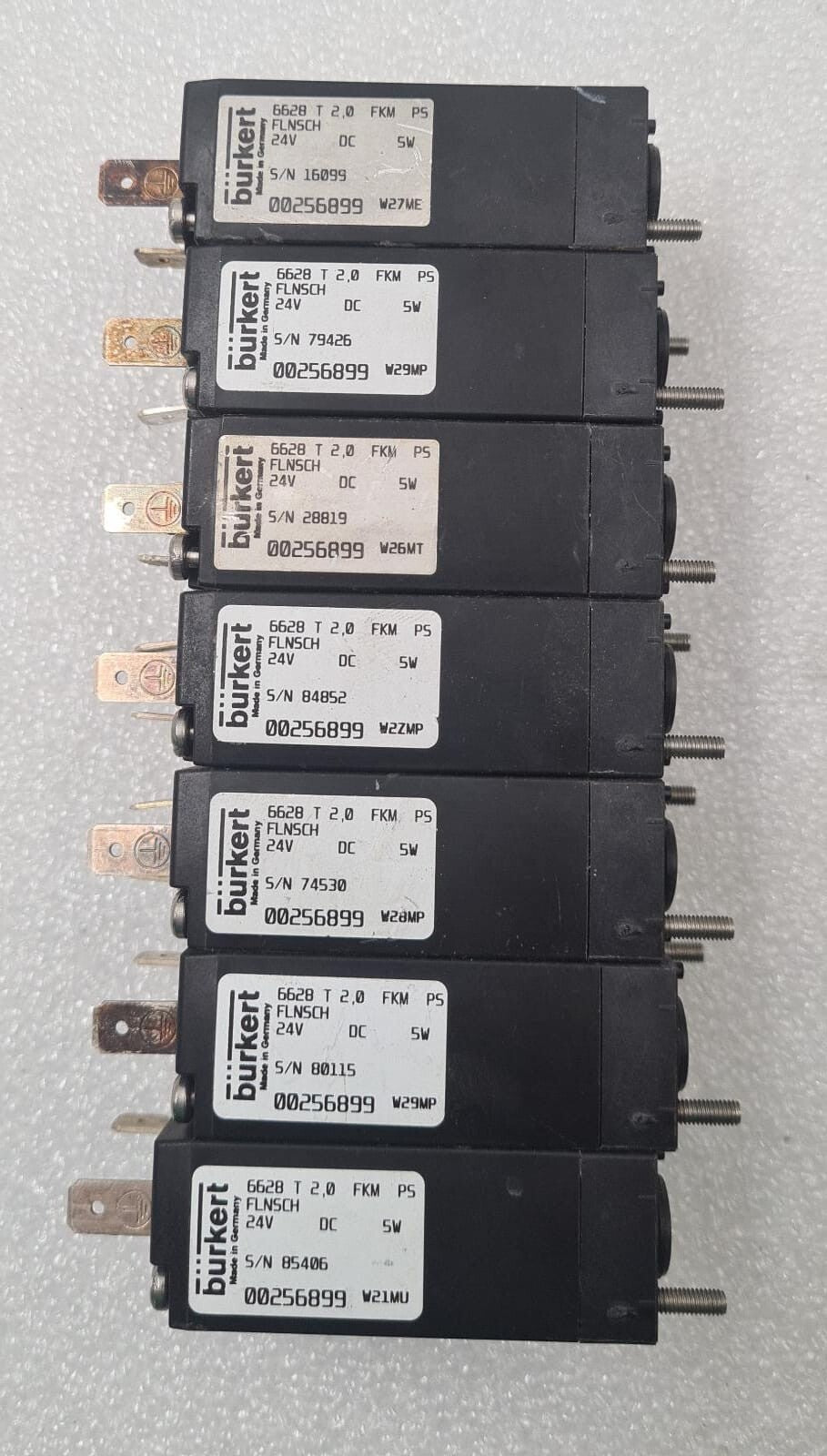 [LOT OF 7] Burkert 6628 00256899 T 2.0 FKM PS FLNSCH 24V Rocker Solenoid Valve