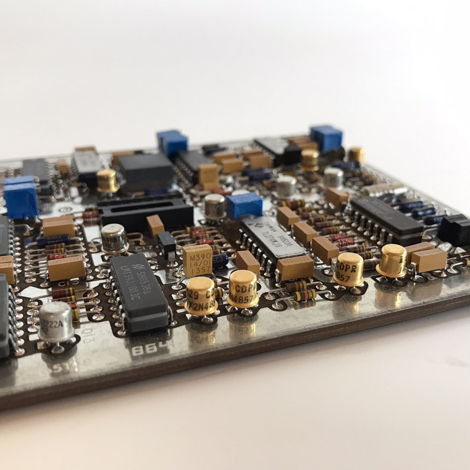 Aircraft Motorola tl074mjb ccr08cg ccr08cg lrjr26 transistors for Chip Recovery