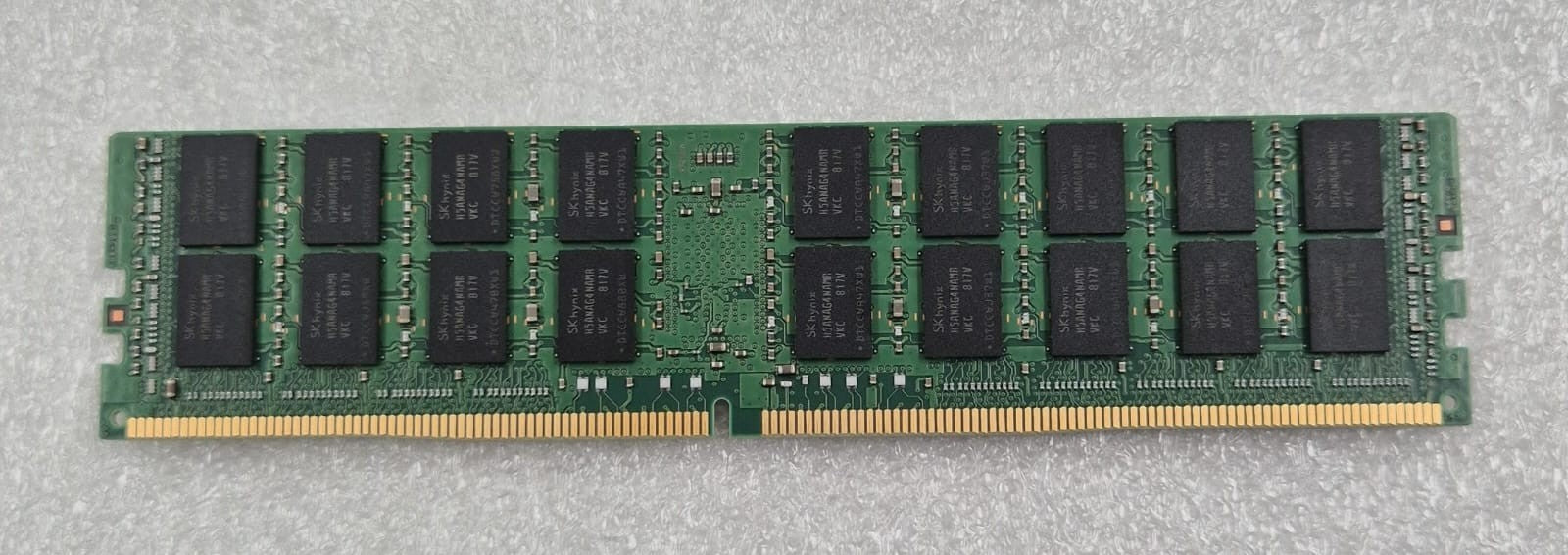 SK Hynix 64GB 4DRx4 PC4-2666V HMAA8GL7AMR4N-VK Server Memory RAM LENOVO 01DE975