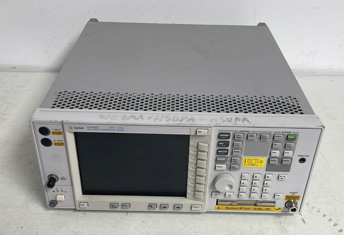 Agilent E4406A VSA Series Transmitter Tester 7 MHz - 4.0 GHz