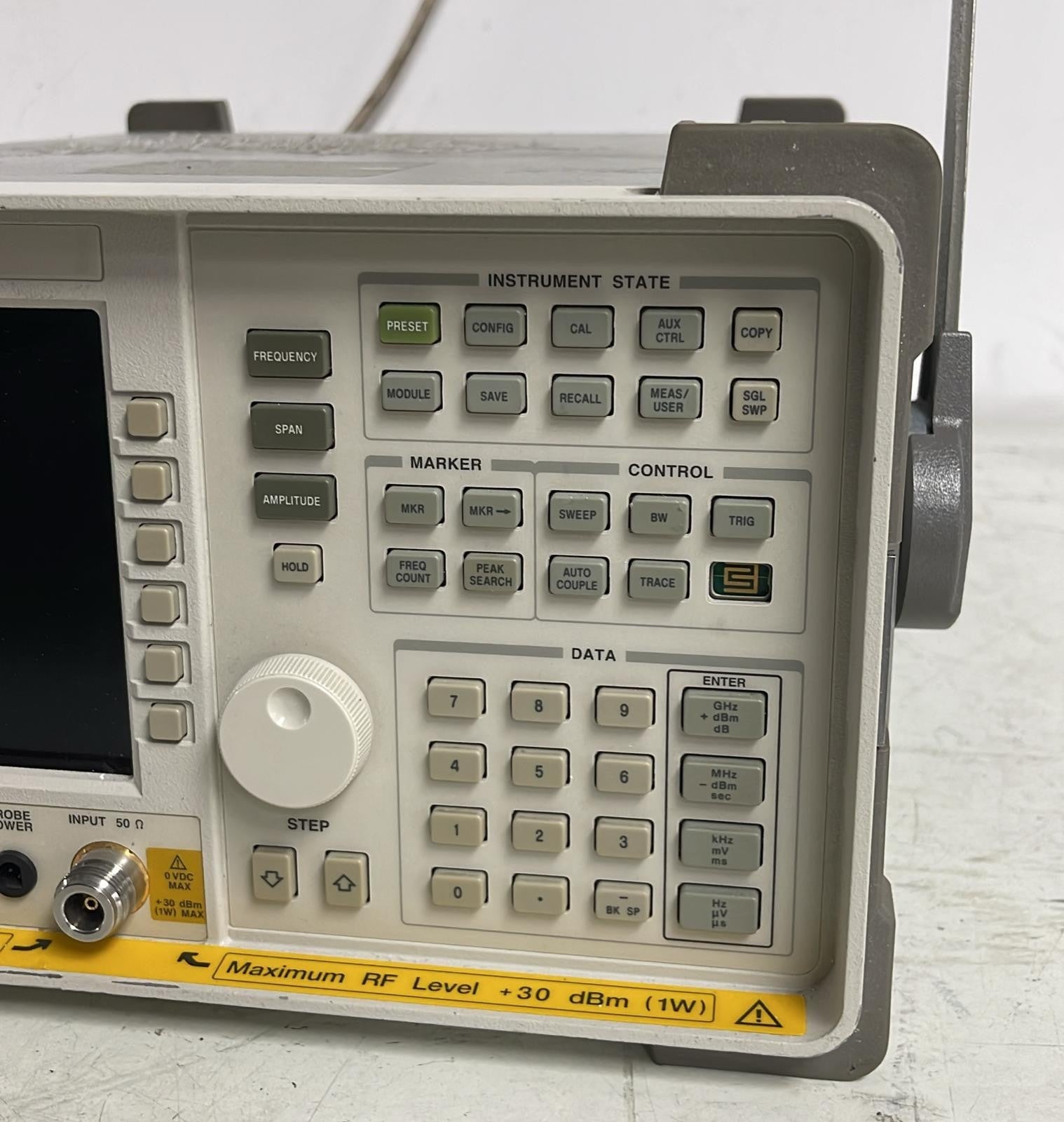 Agilent 8563EC spectrum analyzer top view with carrying handle
