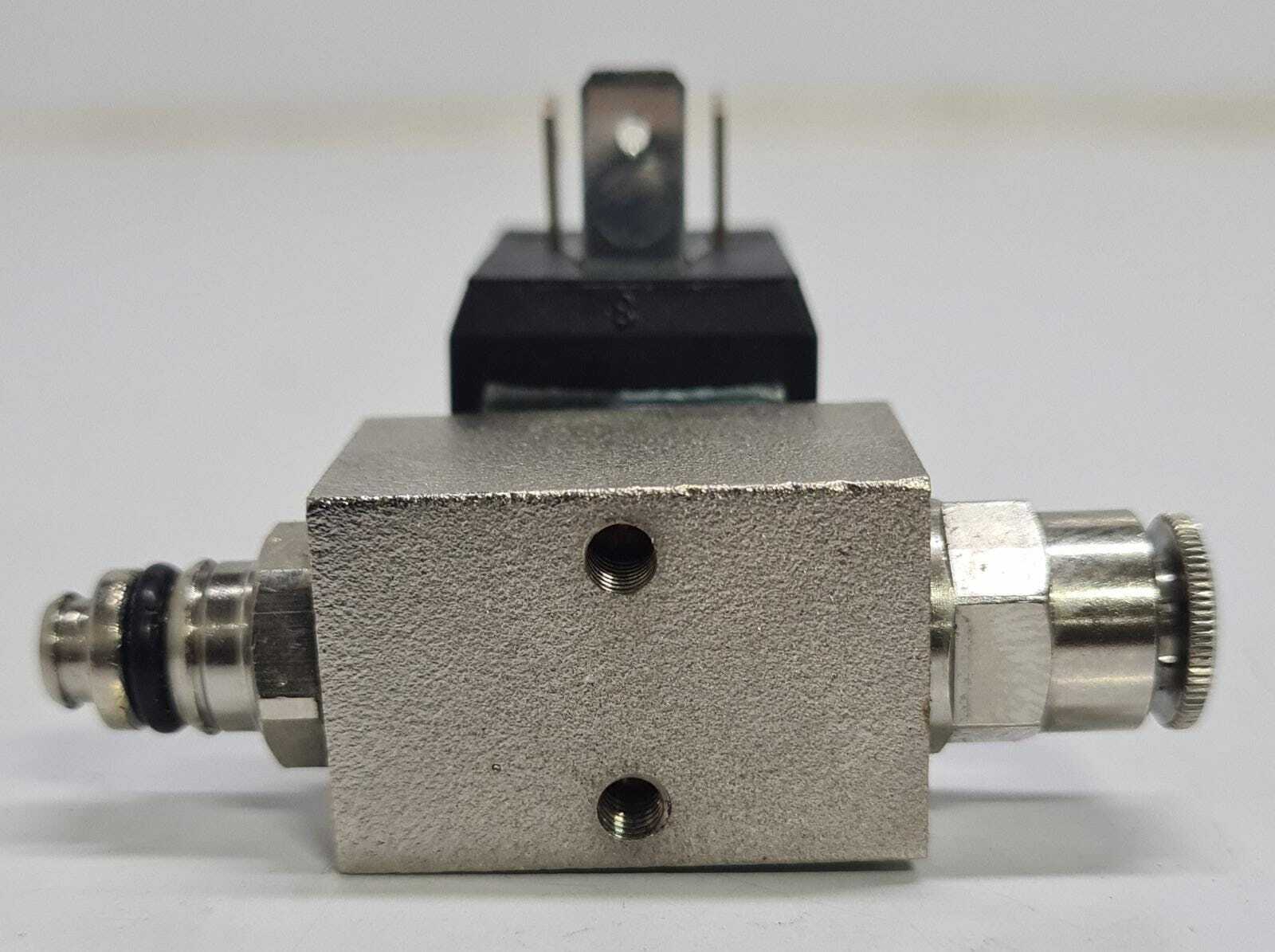 CAMOZZI A321-1C2 Directly Operated Solenoid Valve W/ CAMOZZI U77 Coil - Type #2