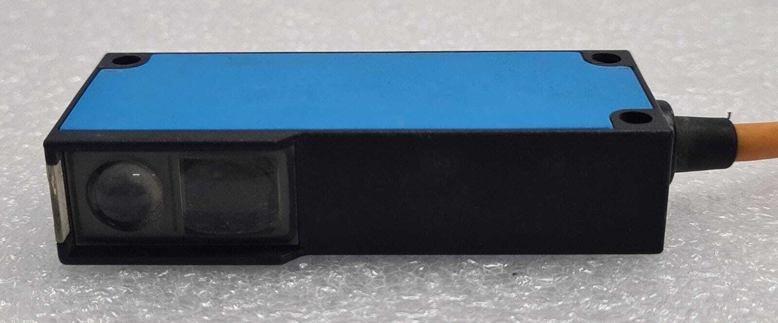 SICK WTF18-2V411 1015785  Reflection Light Barrier Switch Sensor 10-30V