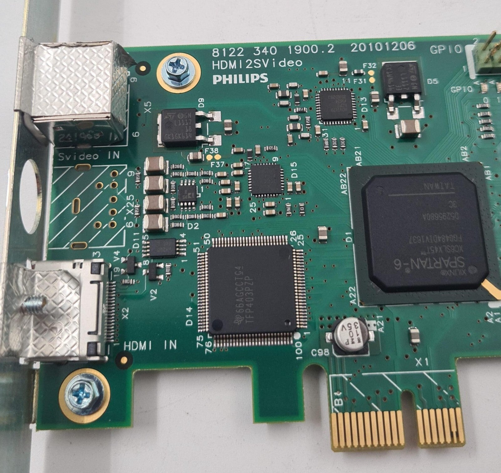 PHILIPS iU22 HDMI2SVIDEO 81223401900.2 20101206 453561628301 REV D 453561689671B