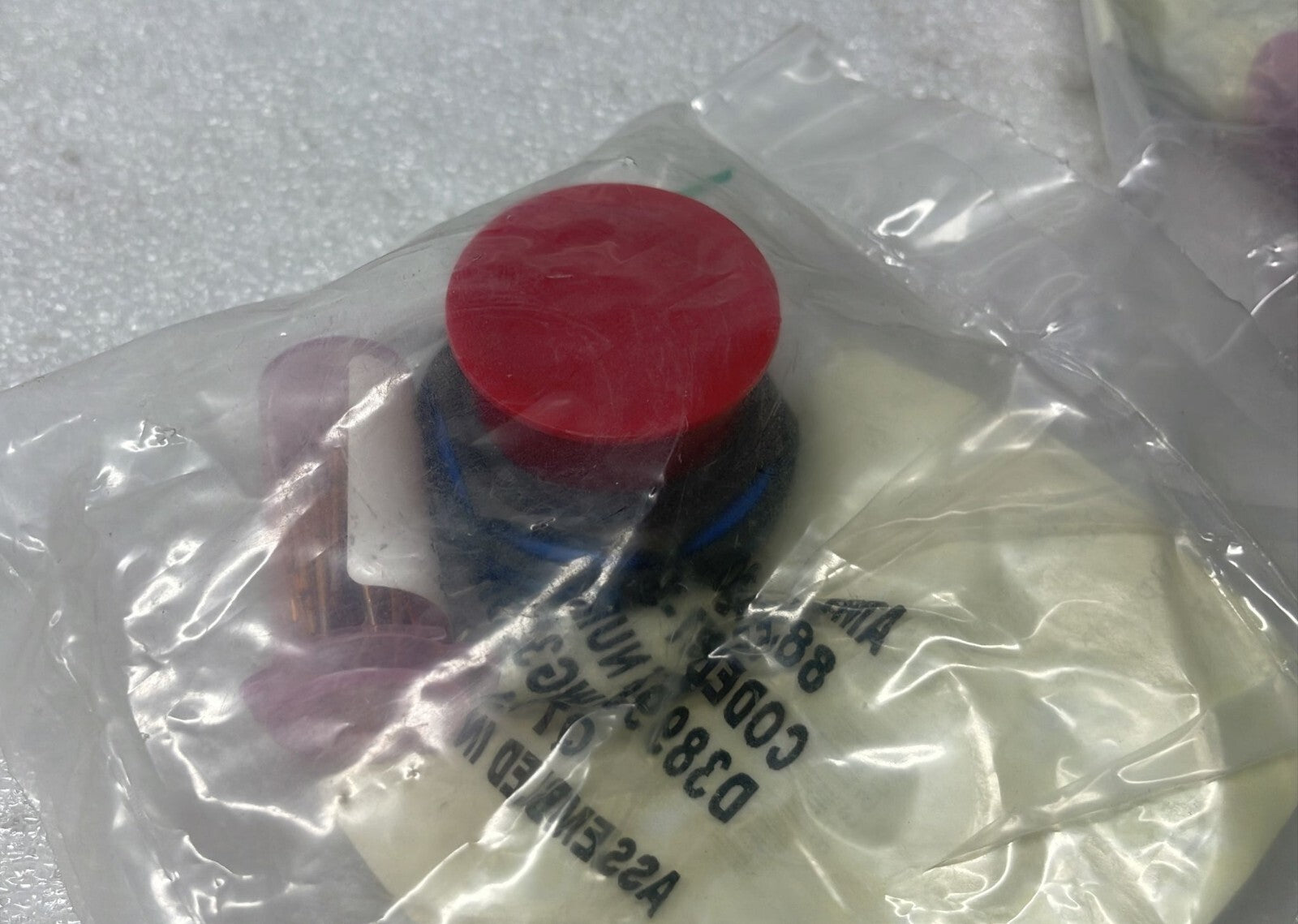 [LOT 3 PCS] NEW - AMPHENOL AEROSPACE D38999/24WG35SN Circular MIL Spec Connector