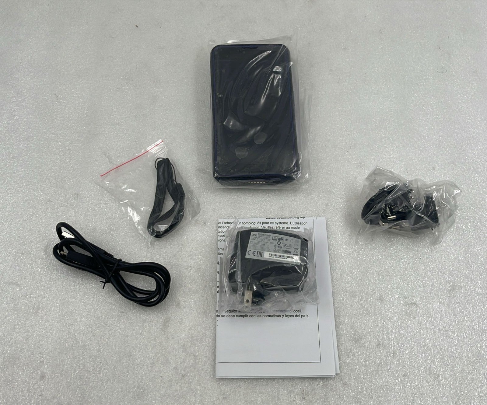 iEi MODAT-532 mobile data controller accessories charger and cable